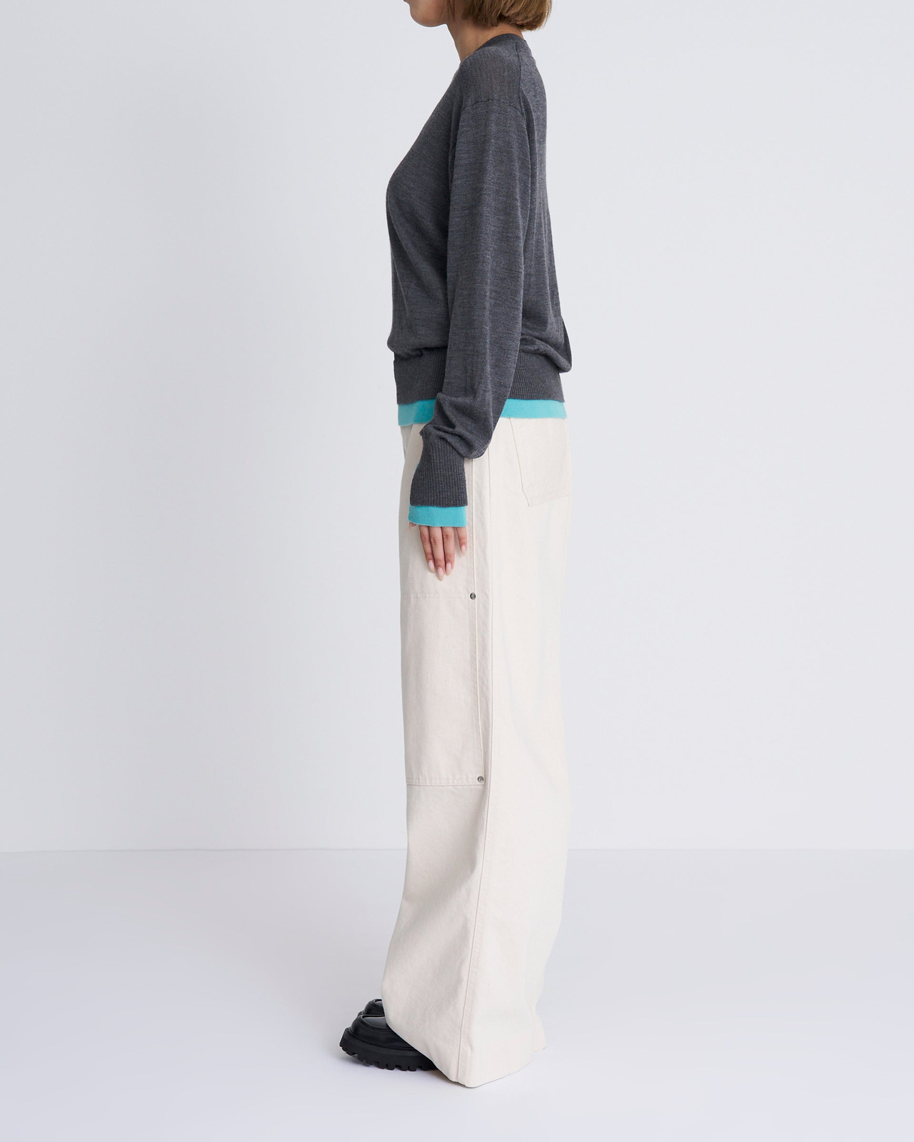 【25AW】バイカラートリムニット