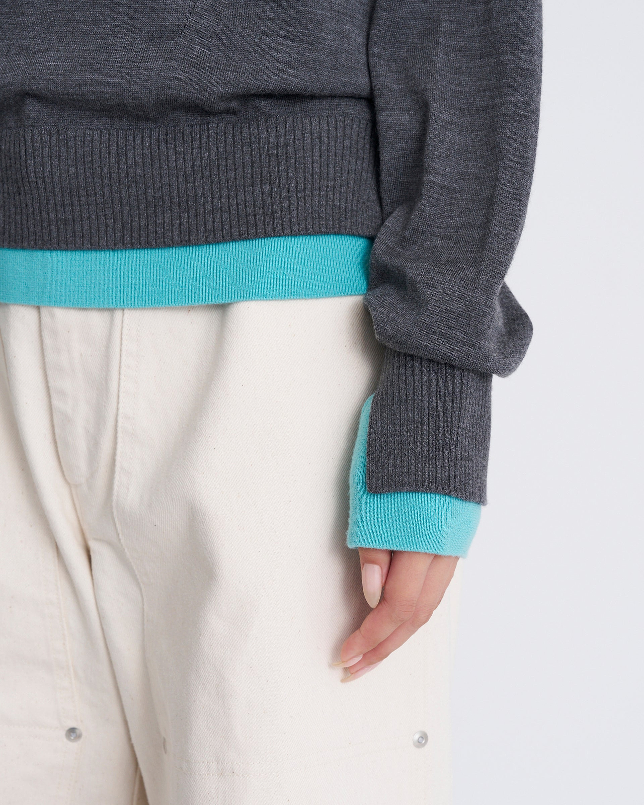 【25AW】バイカラートリムニット