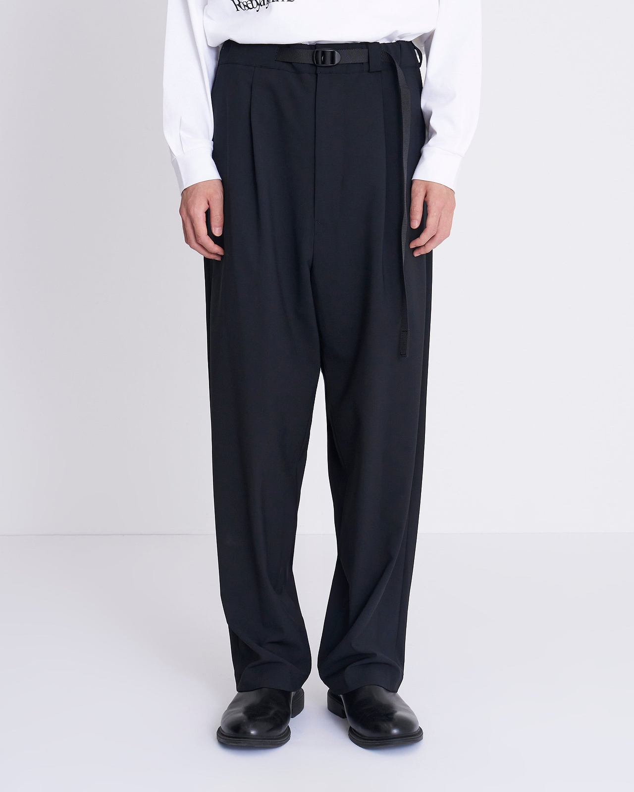 【25AW】テープベルト1タックパンツ