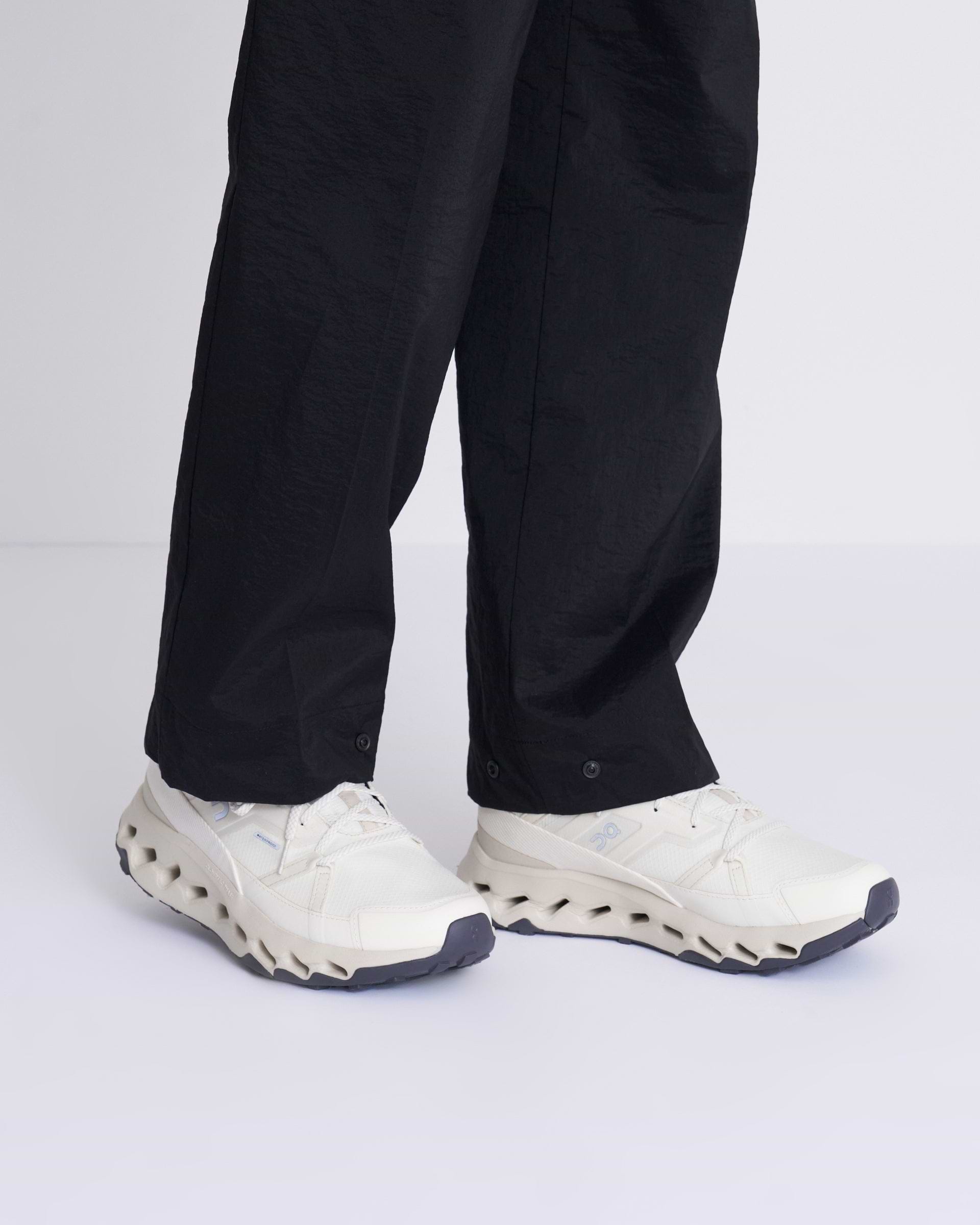 VMPD7-716-16 STRATOSFERA ホワイト 靴 40サイズ Women's On Cloudstratus 2.0 | Free Shipping & Returns