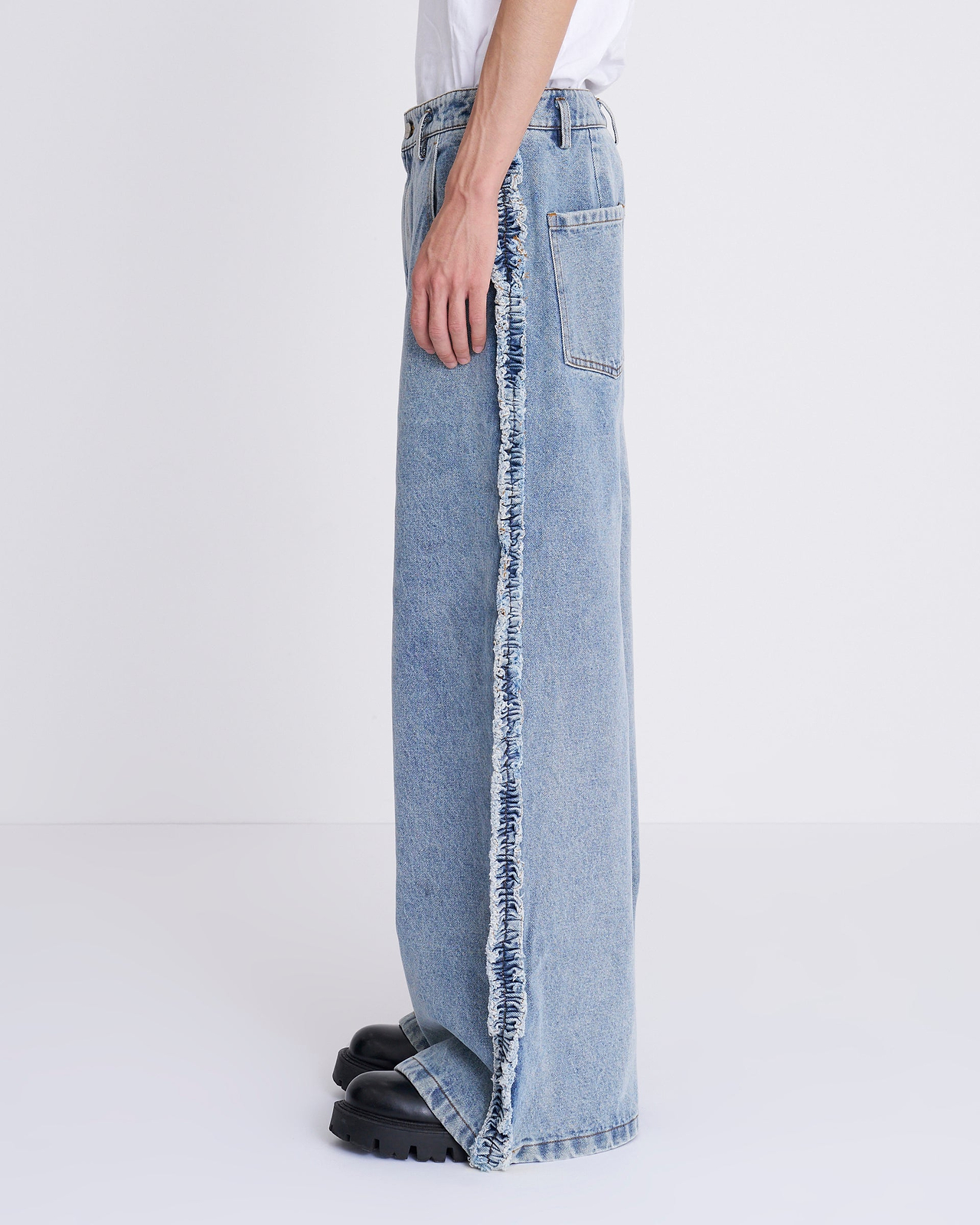 【25AW】ラッフルデニムパンツ