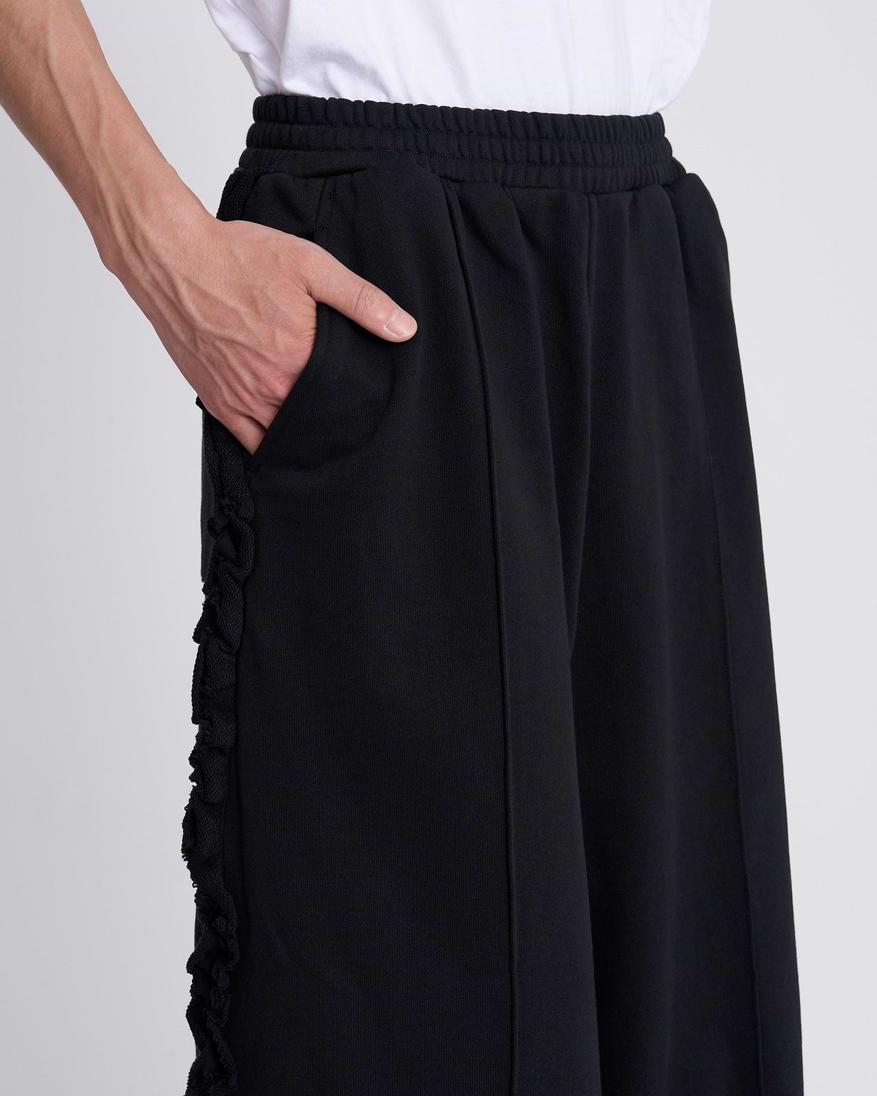 【25AW】フリルスウェットパンツ