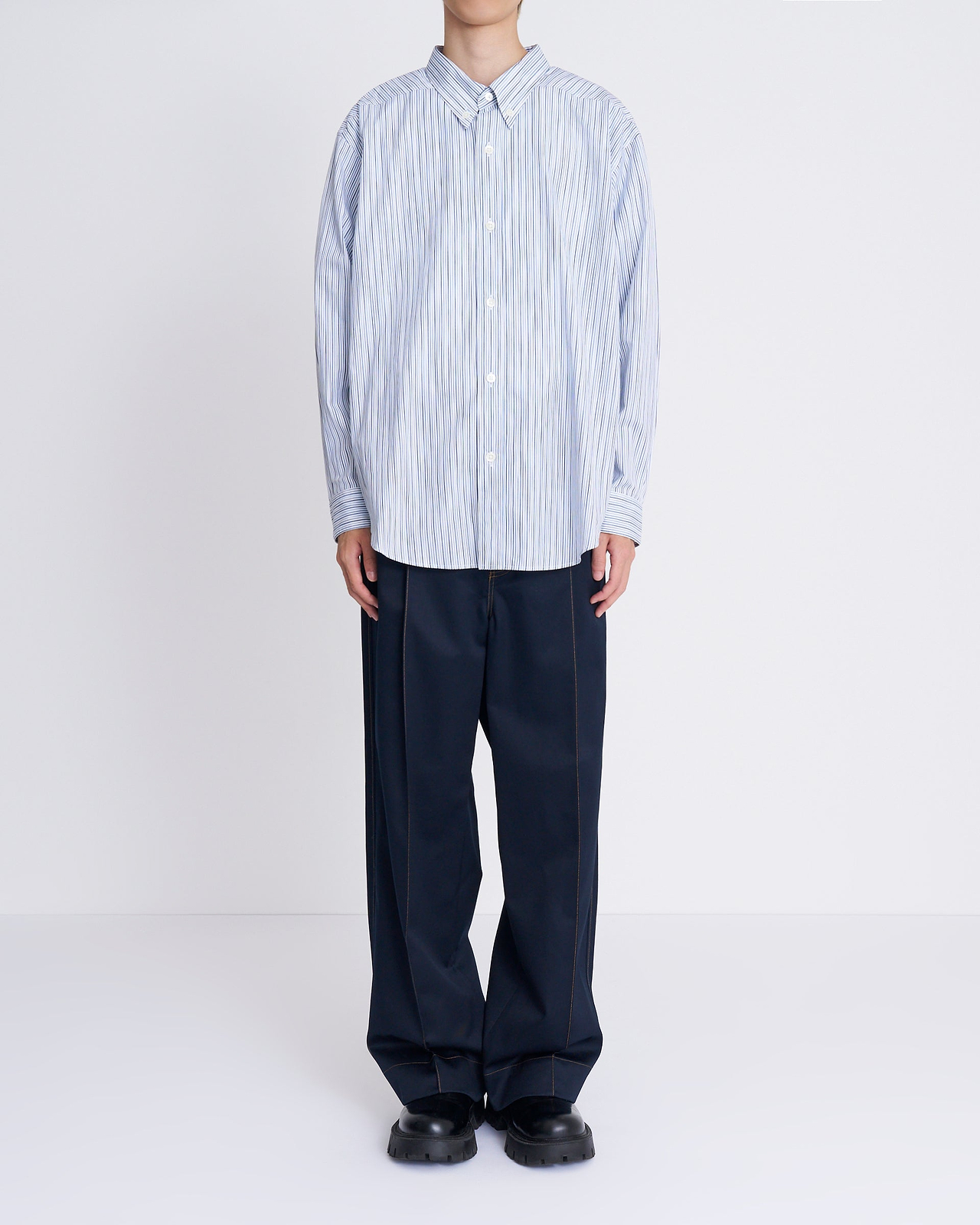 着用サイズM／身長175cm