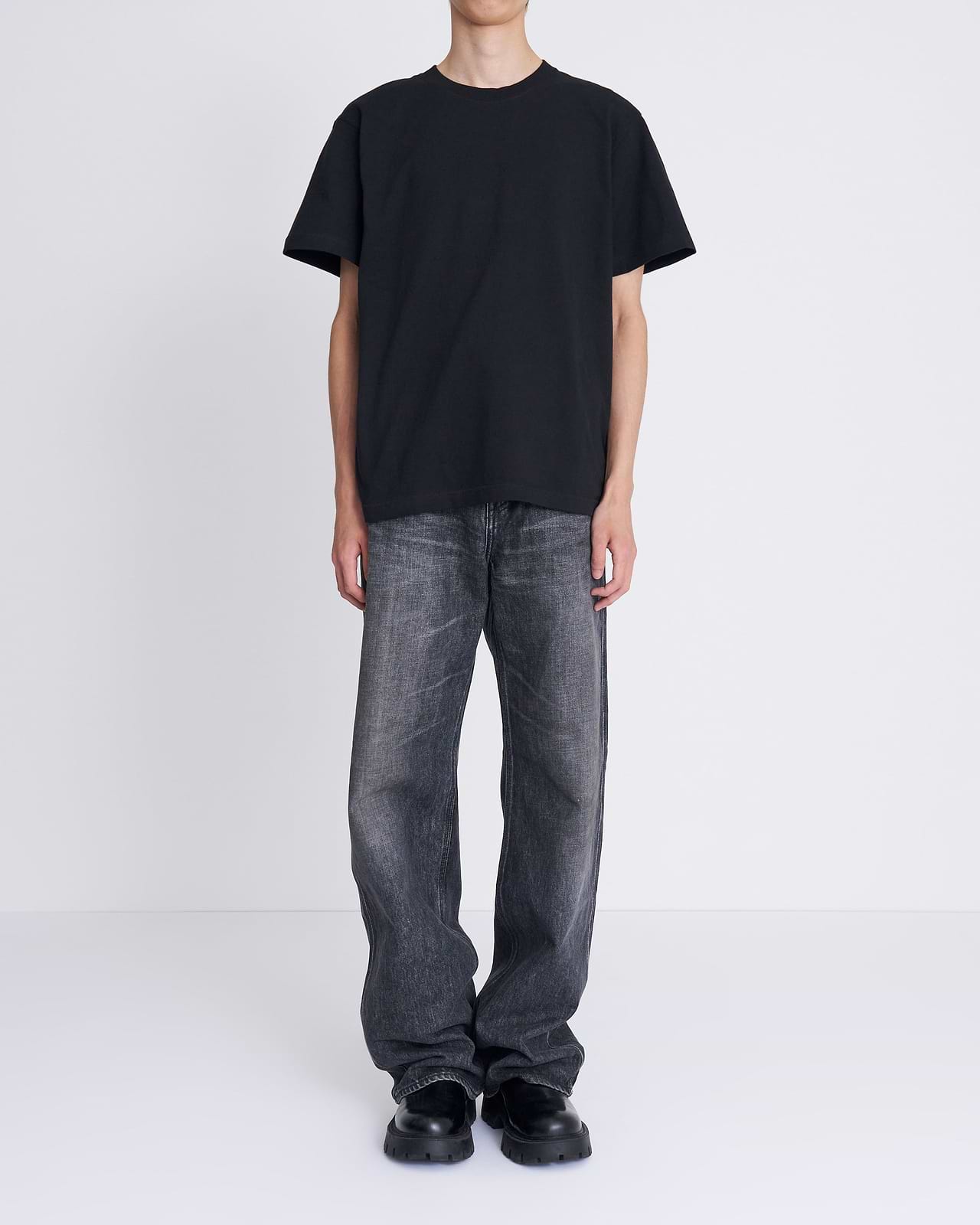 着用サイズ1/身長175cm