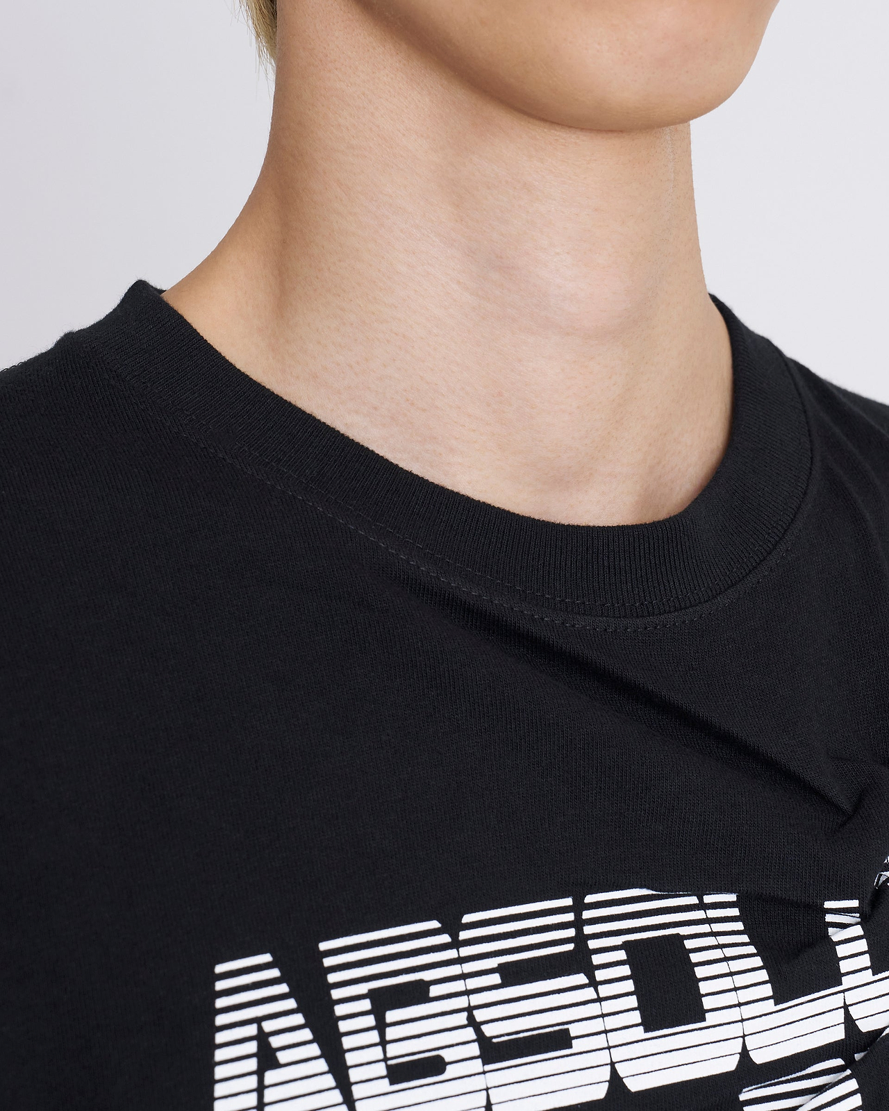 【25AW】クラッシュ L/S T アブソルートゼロ