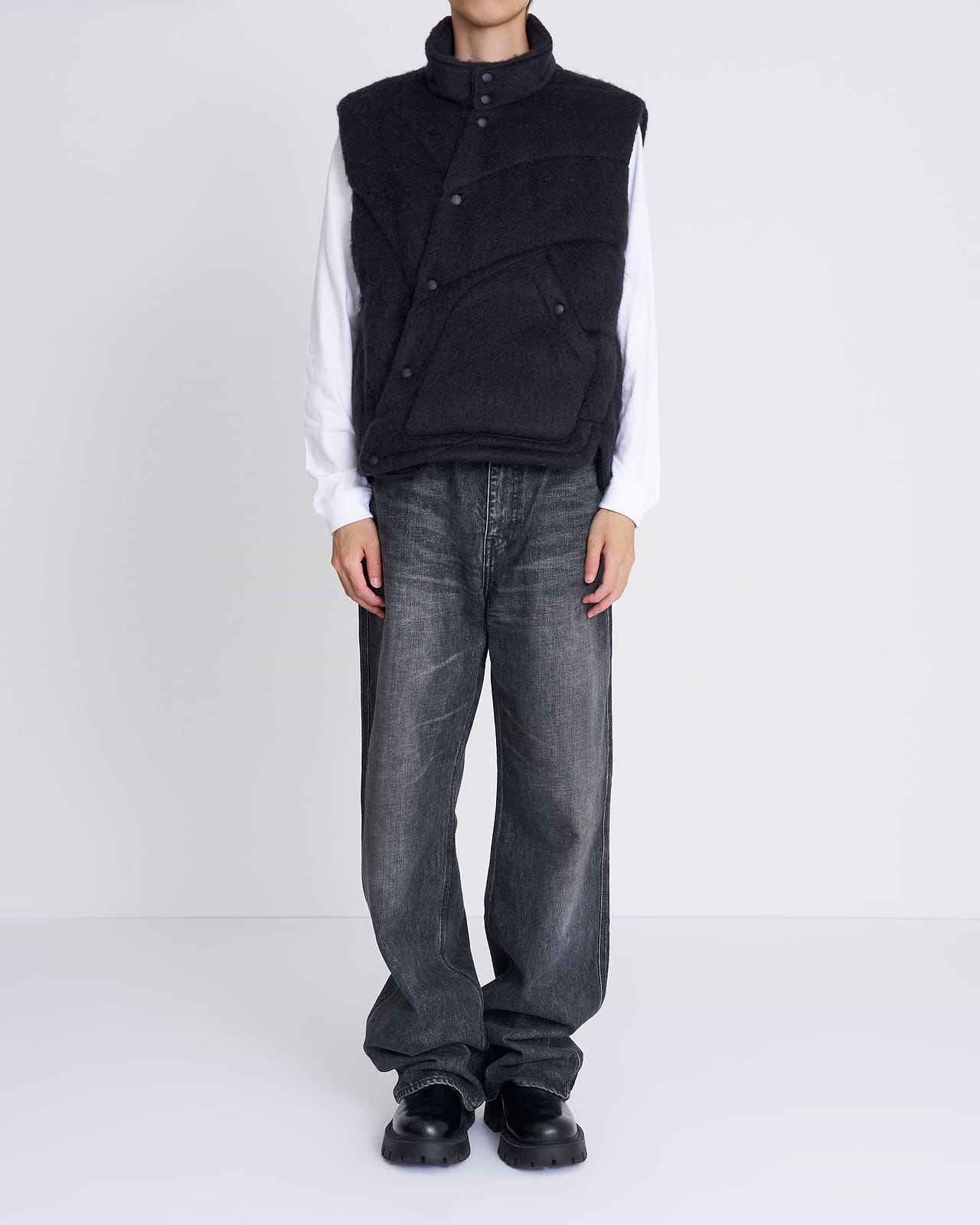 着用サイズ1/身長175cm