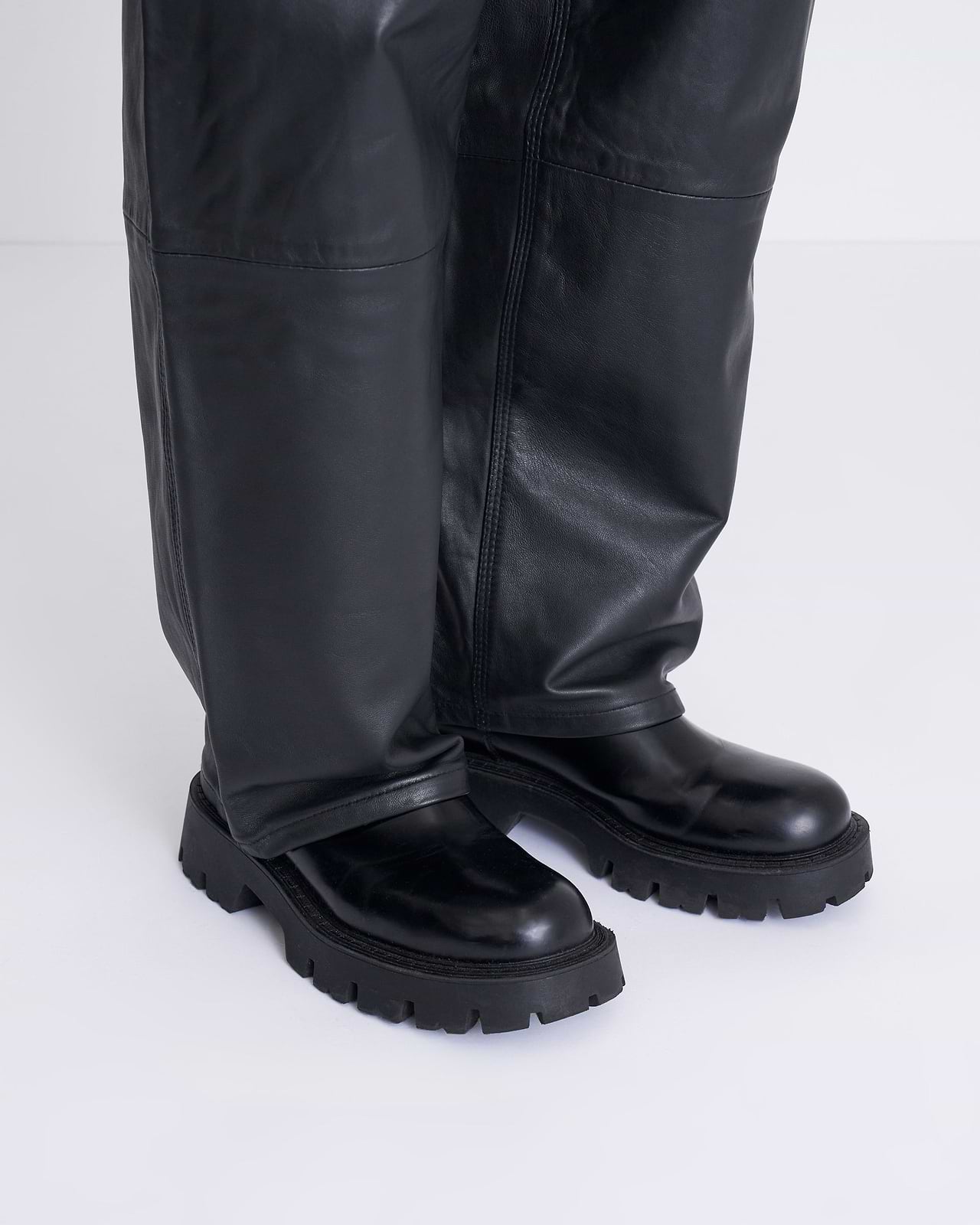 【25AW】レザーペインターパンツ