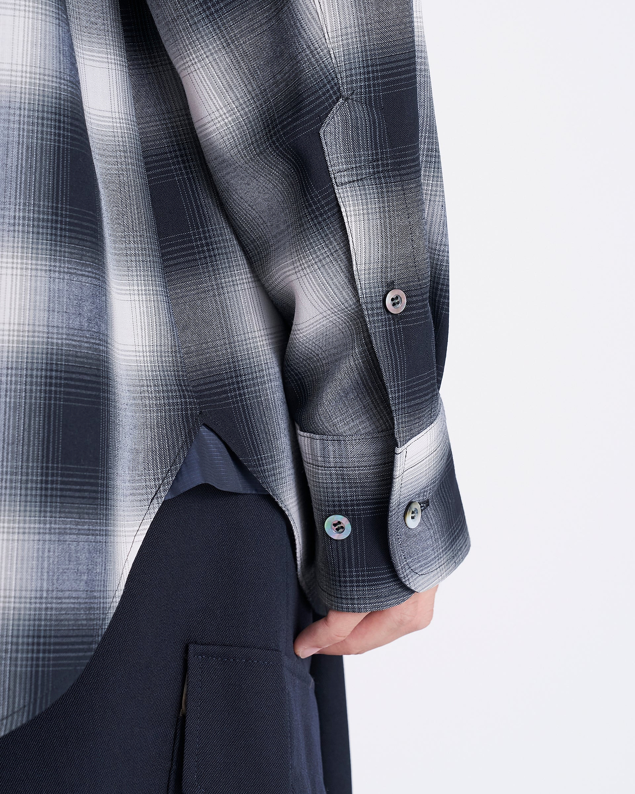 【25AW】ネクタイシャツ