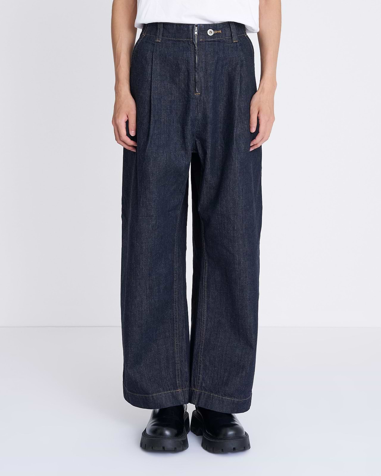 【25AW】ラディッシュデニムパンツ