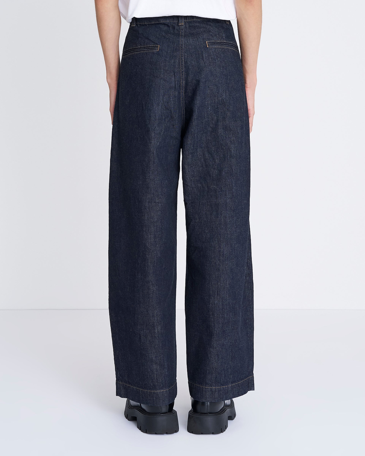 【25AW】ラディッシュデニムパンツ