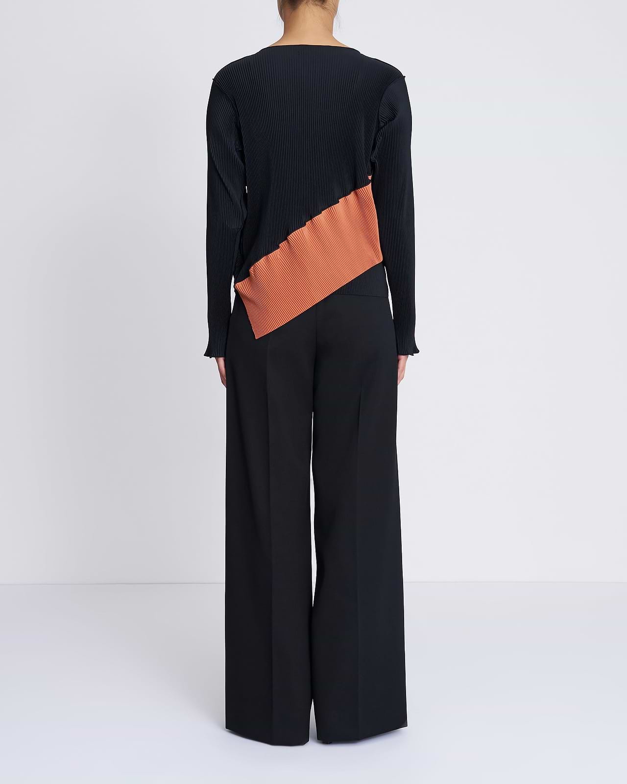 【25AW】スパイラルウェーブロングスリーブトップ