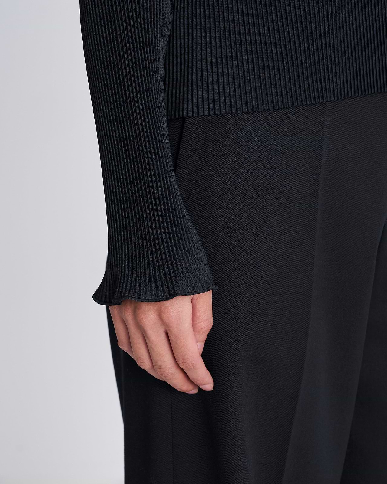 【25AW】スパイラルウェーブロングスリーブトップ