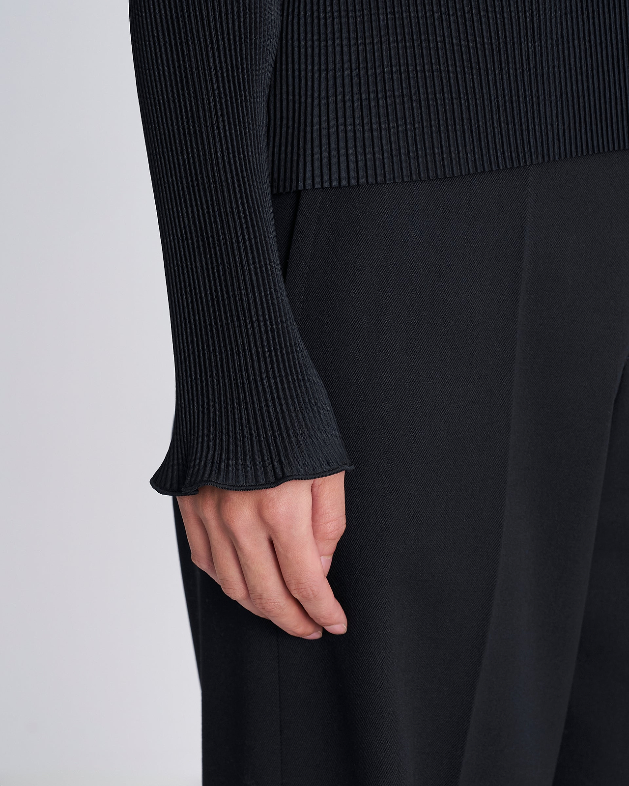 【25AW】スパイラルウェーブロングスリーブトップ