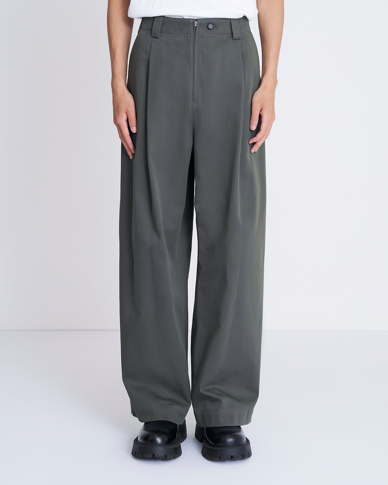 【25AW】パンケーキチノパンツ