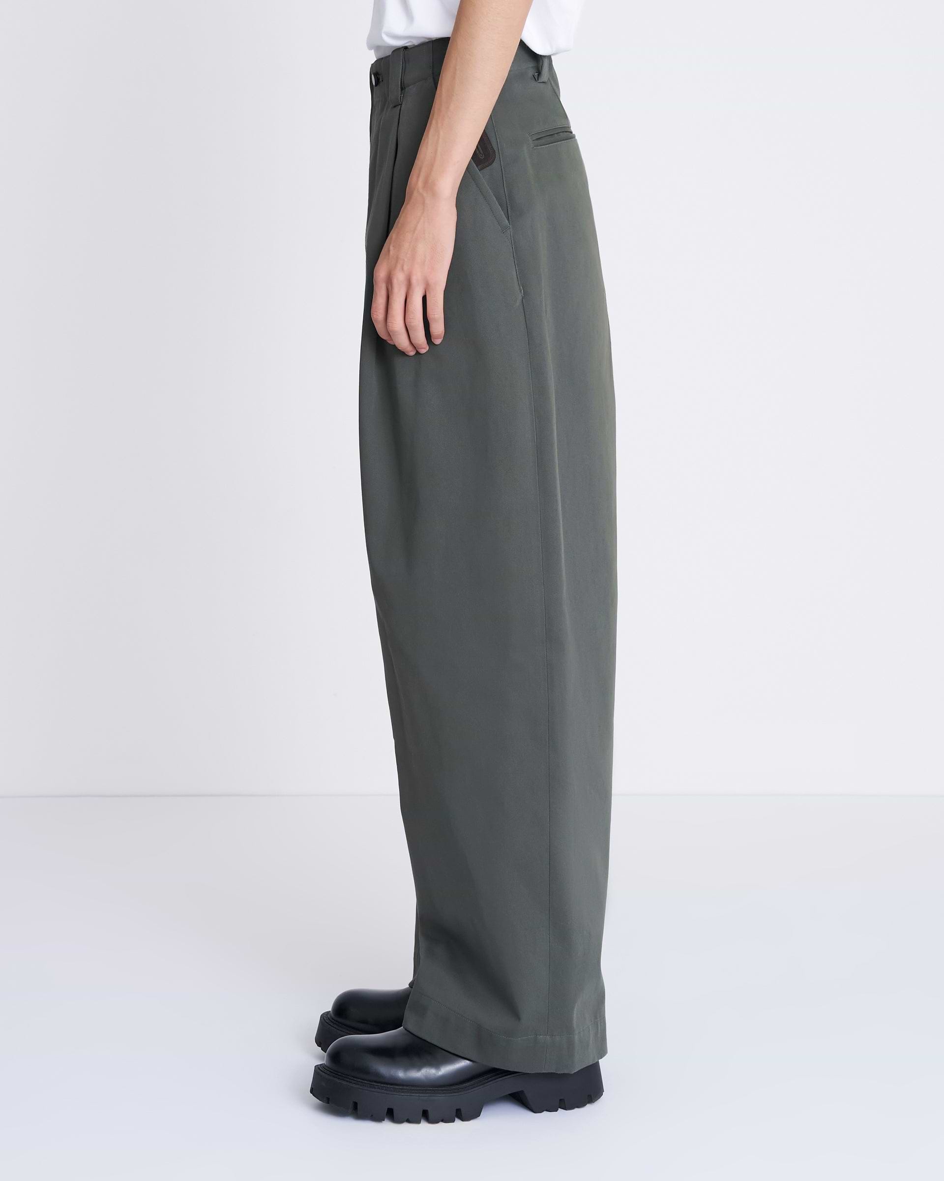 paratrait】パンケーキチノパンツ – ファッションスナップストア