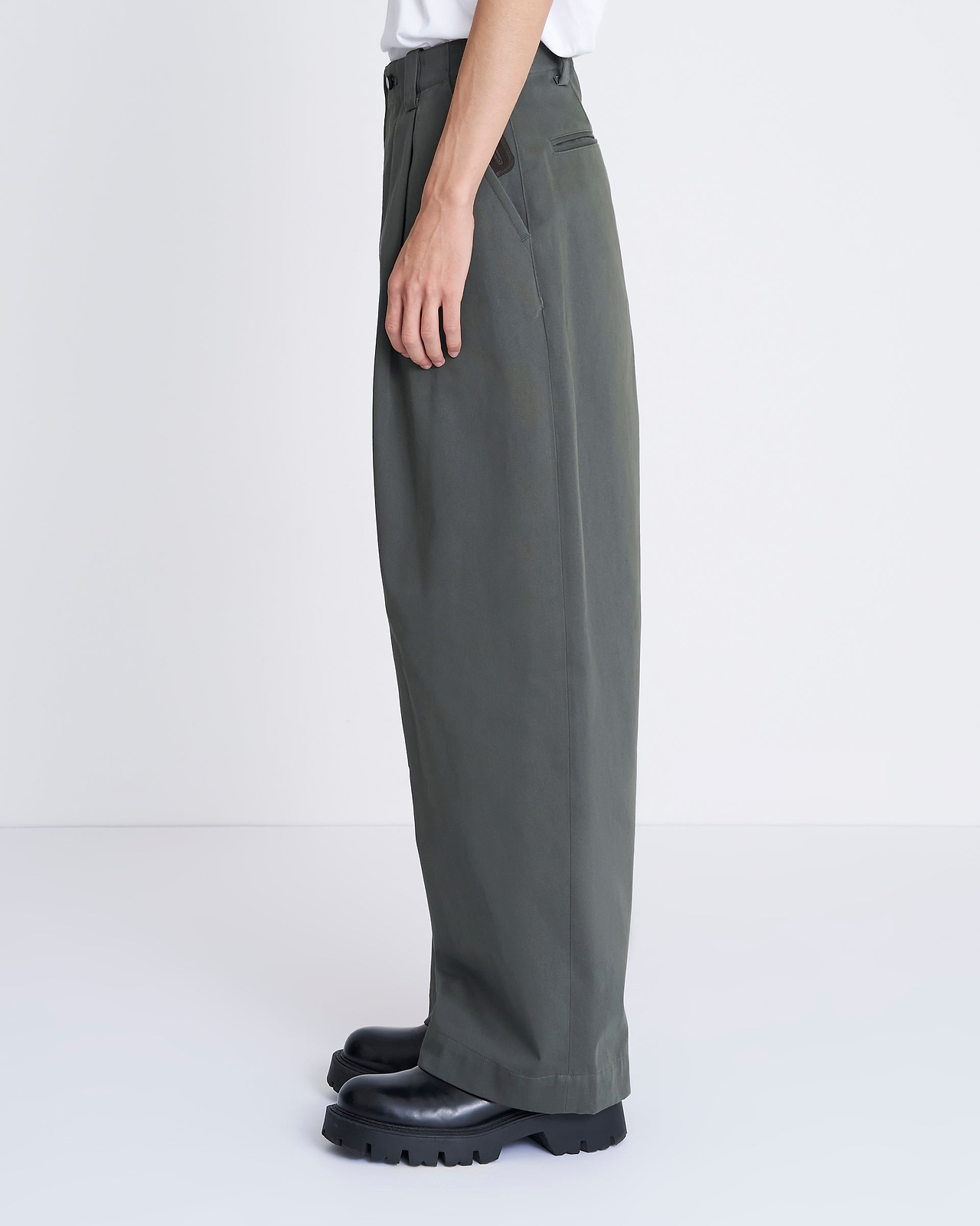 【25AW】パンケーキチノパンツ