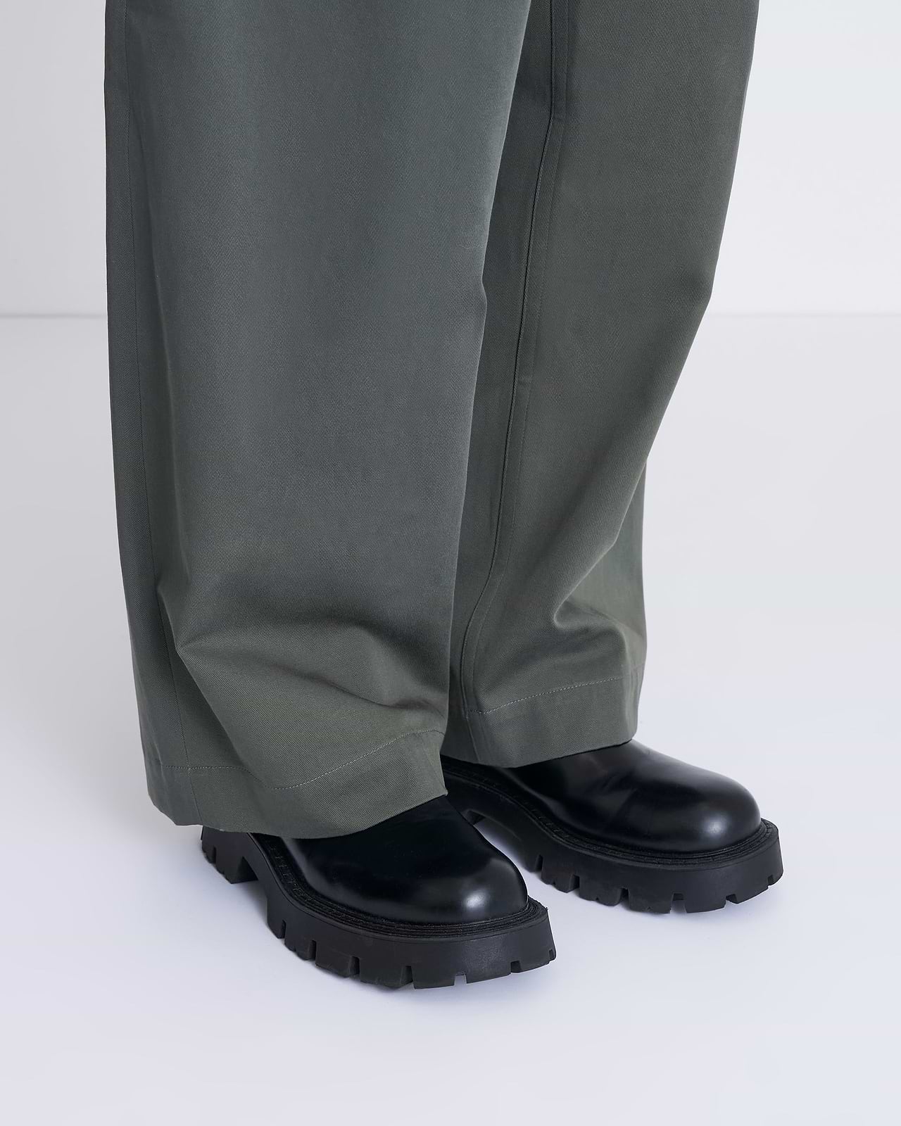 【25AW】パンケーキチノパンツ