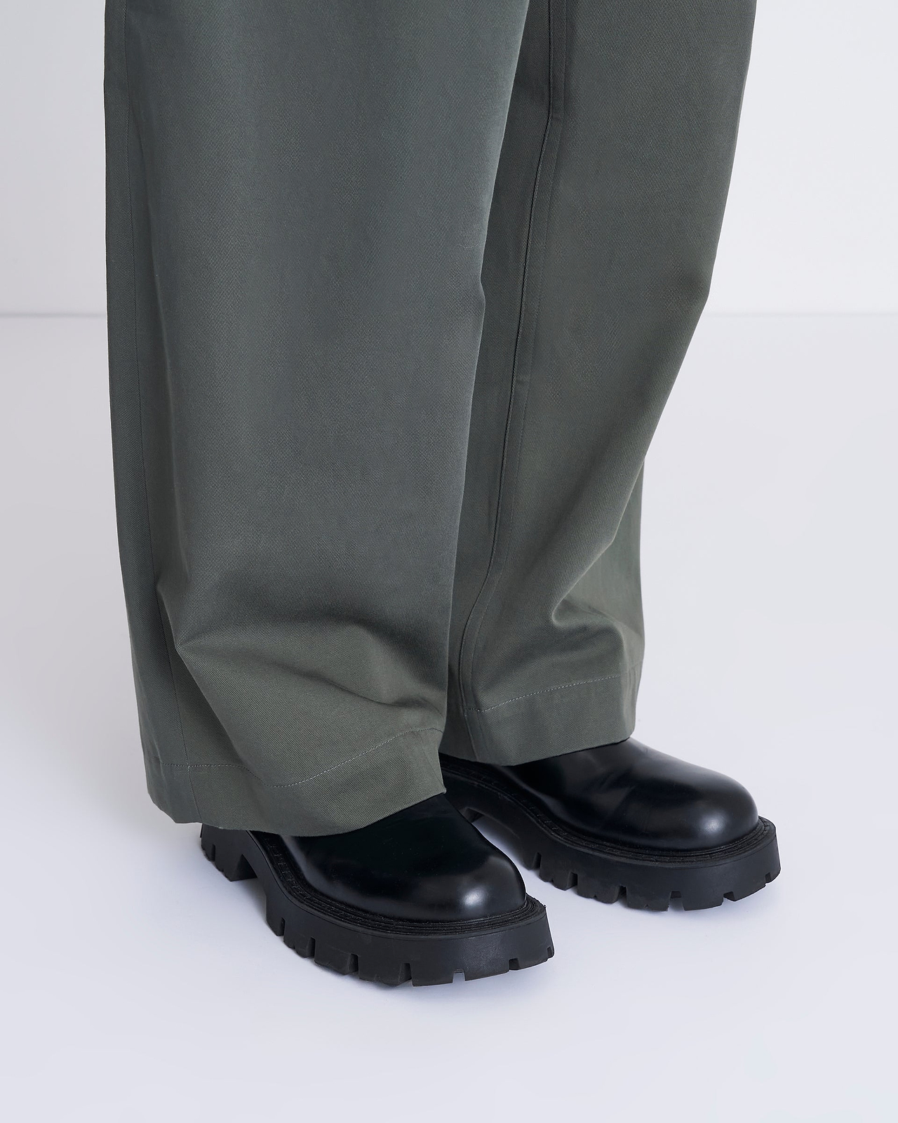 【25AW】パンケーキチノパンツ