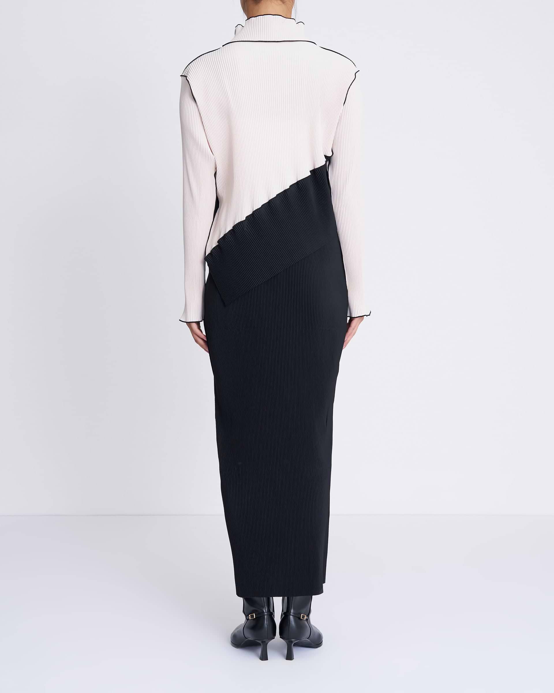 kotohayokozawa】スパイラルウェーブロングスリーブドレス