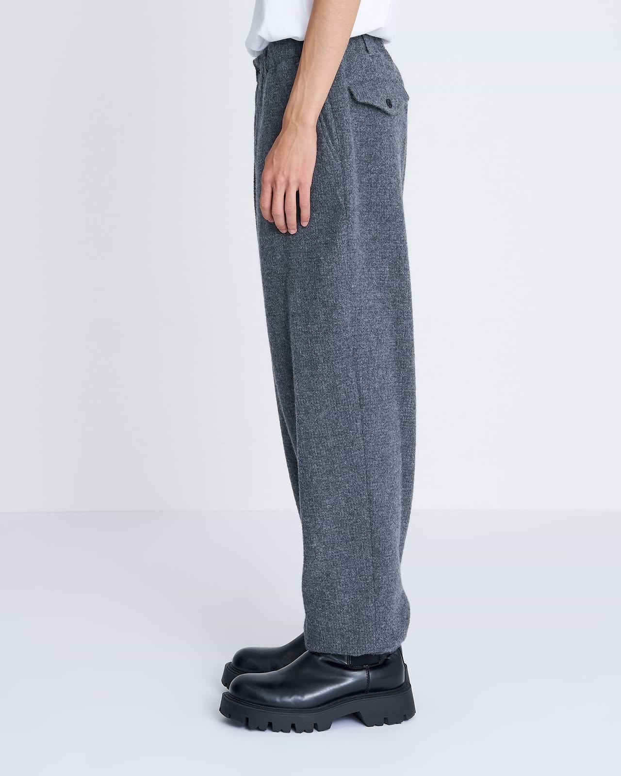 【25AW】ドレーピングトラックパンツ