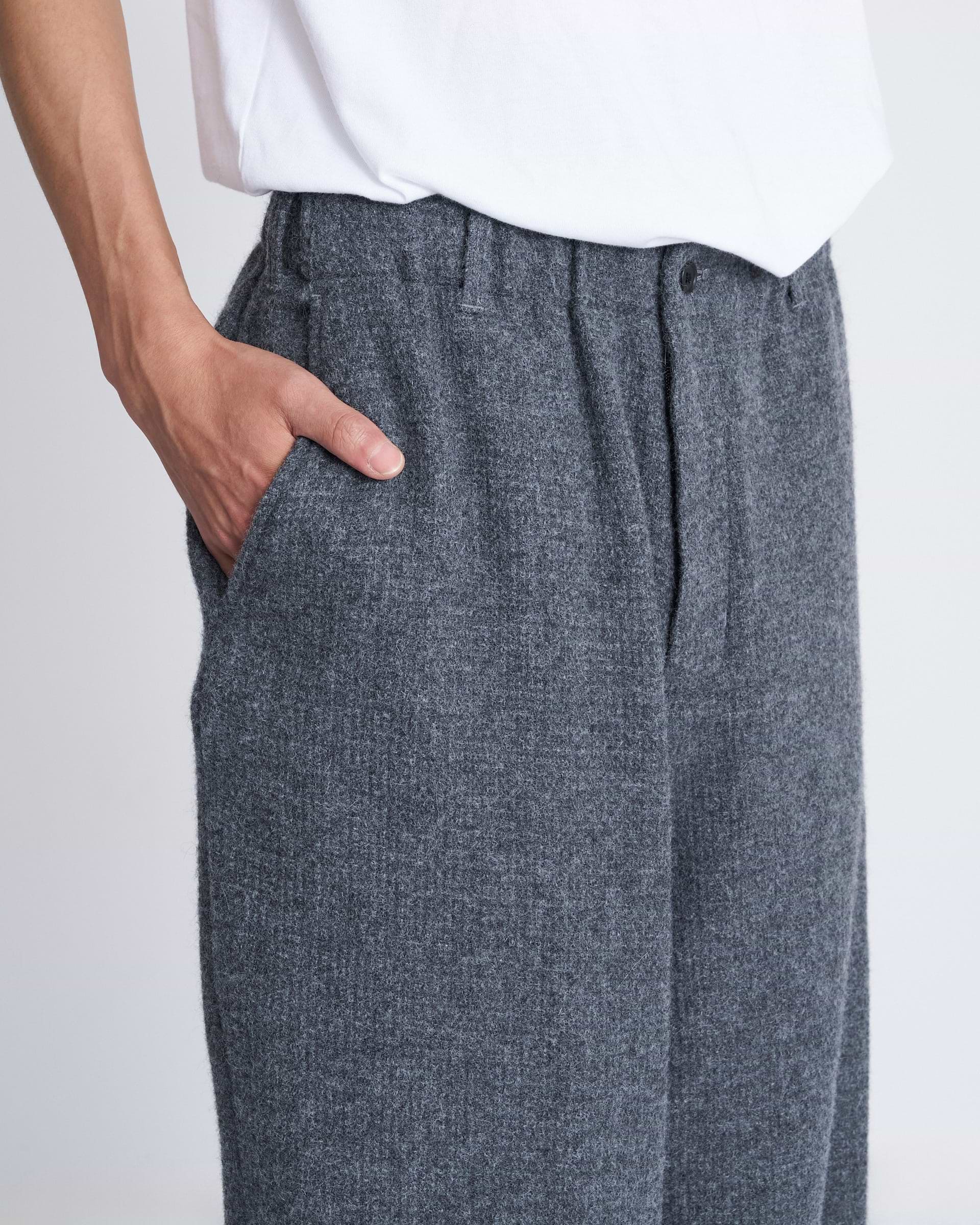 ノノット　ドレーピングトラックパンツ　アルパカドビーワッフルチャコール ノノット ドレーピングトラックパンツ アルパカドビーワッフル