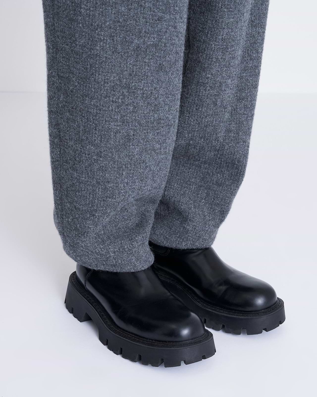 【25AW】ドレーピングトラックパンツ