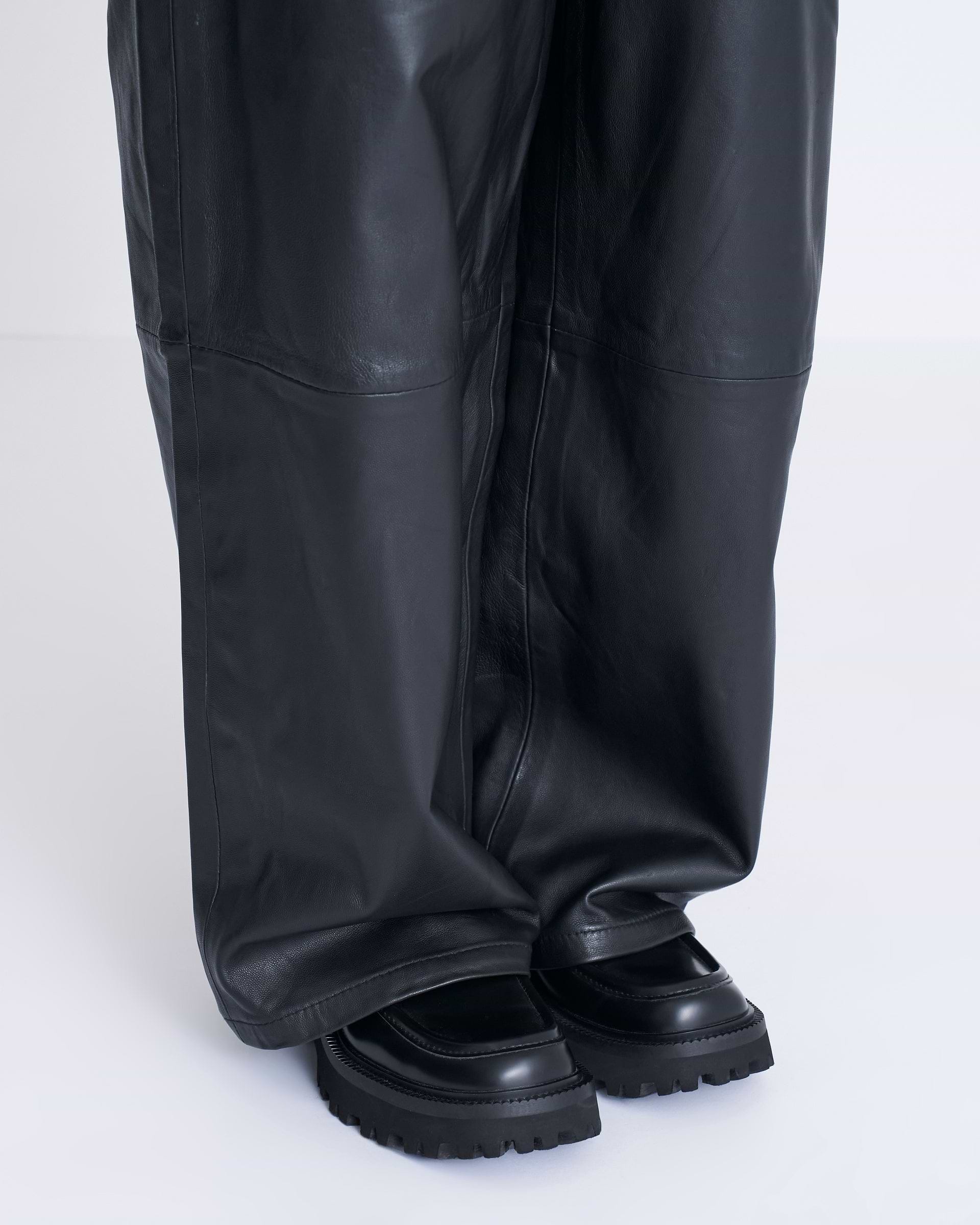 シールズ　レザーパンツ ブラック　オールシーズン シールズレザーパンツ ブラックオールシーズン