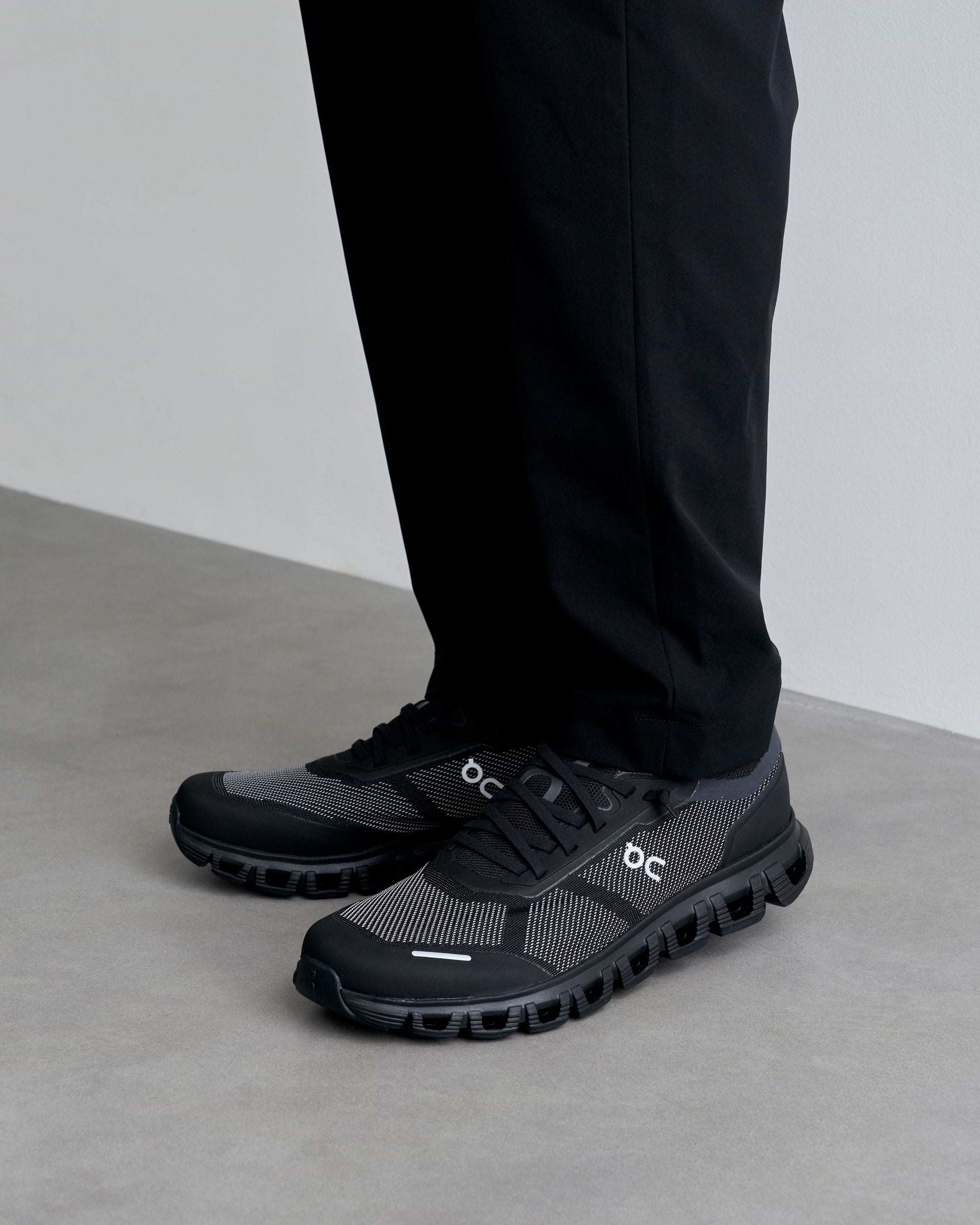 美品☆ On オン Cloud6 スニーカー ブラック 25 On】クラウド6（ウィメンズ） | Size23-25・ブラック | 海外製