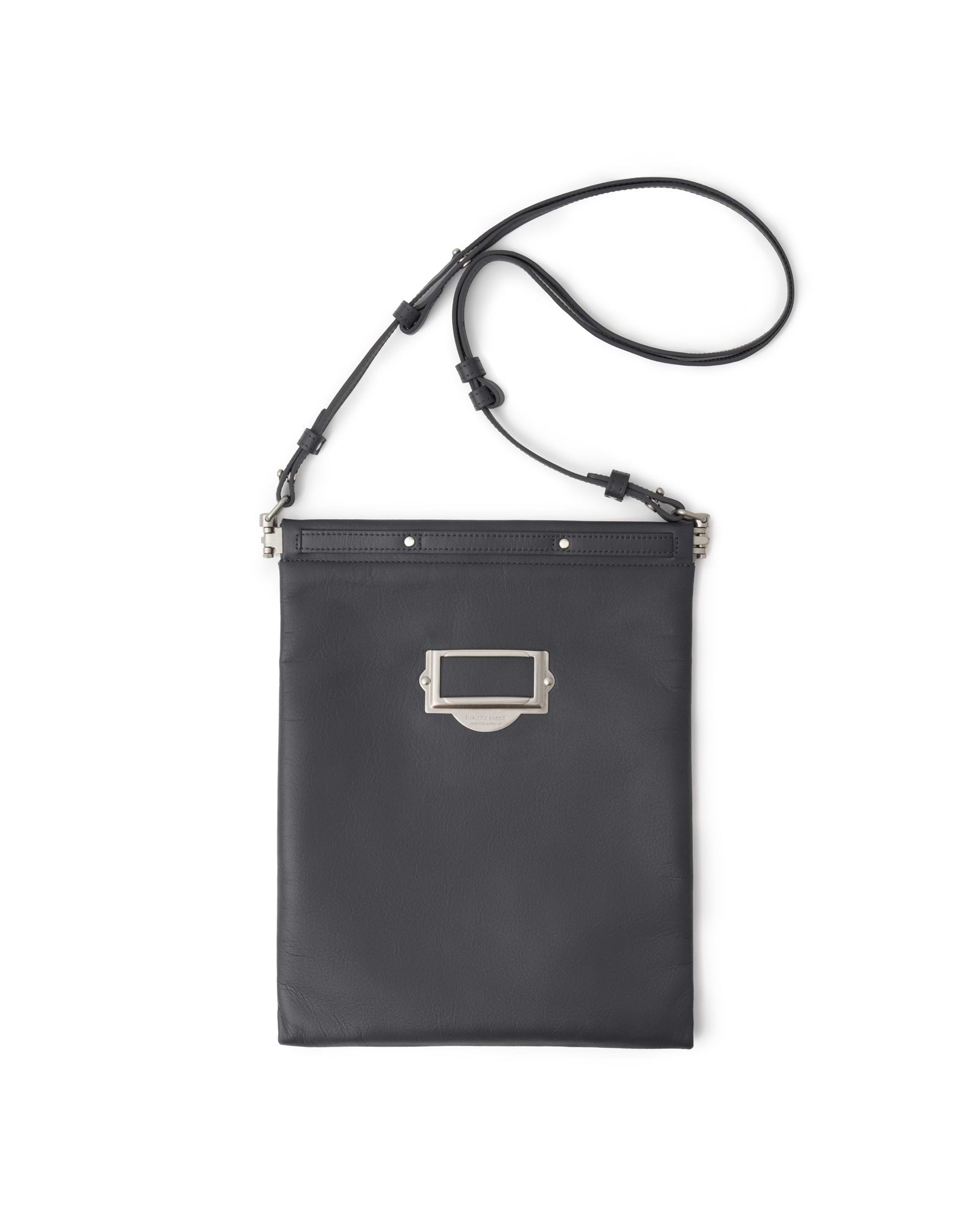 beautiful people】ドキュメントショルダーバッグ – ファッション