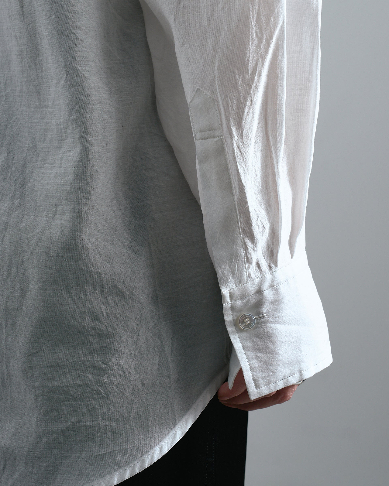 【26SS】ディープVネックコットンシルクシャツ