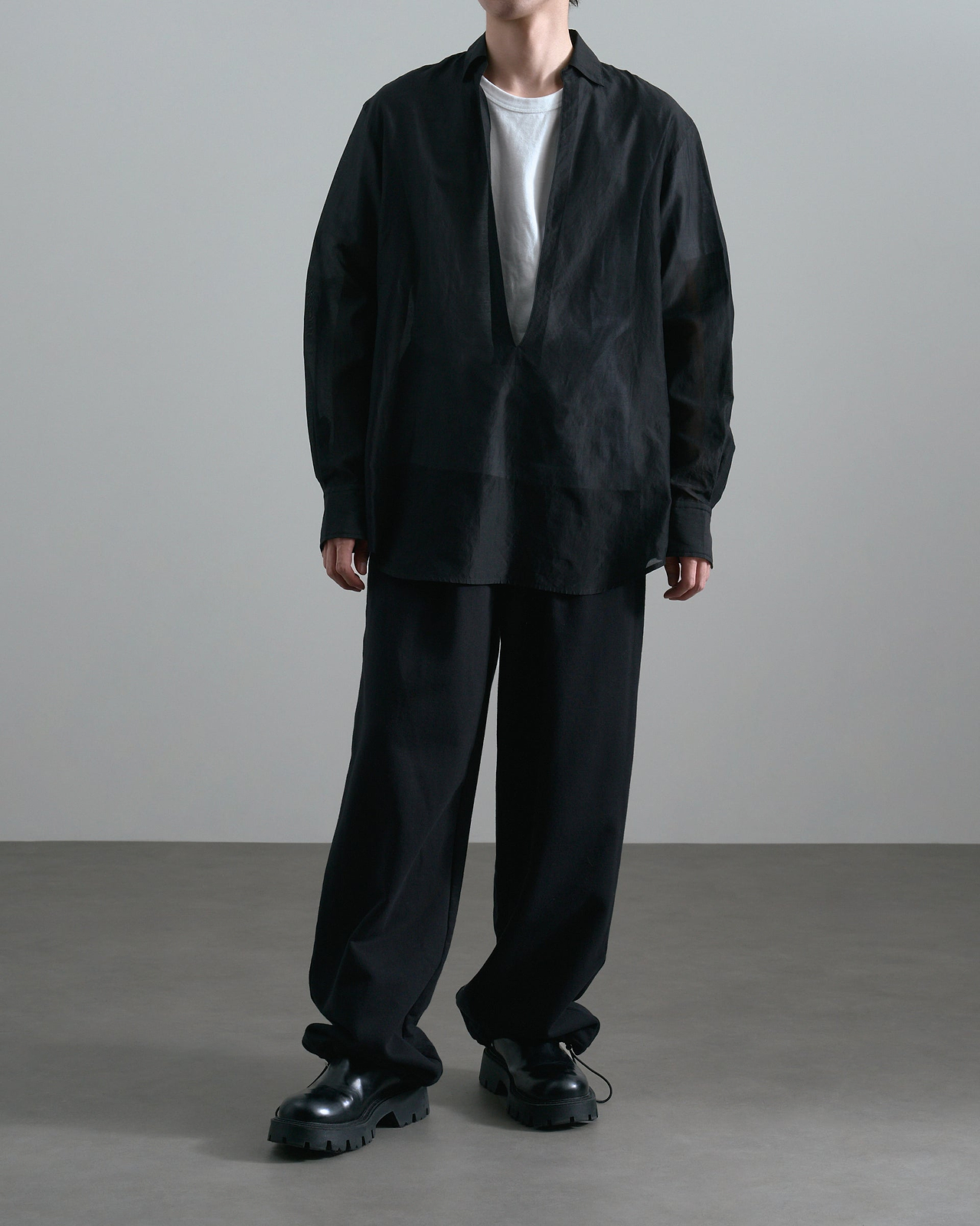 着用サイズ46／身長175cm