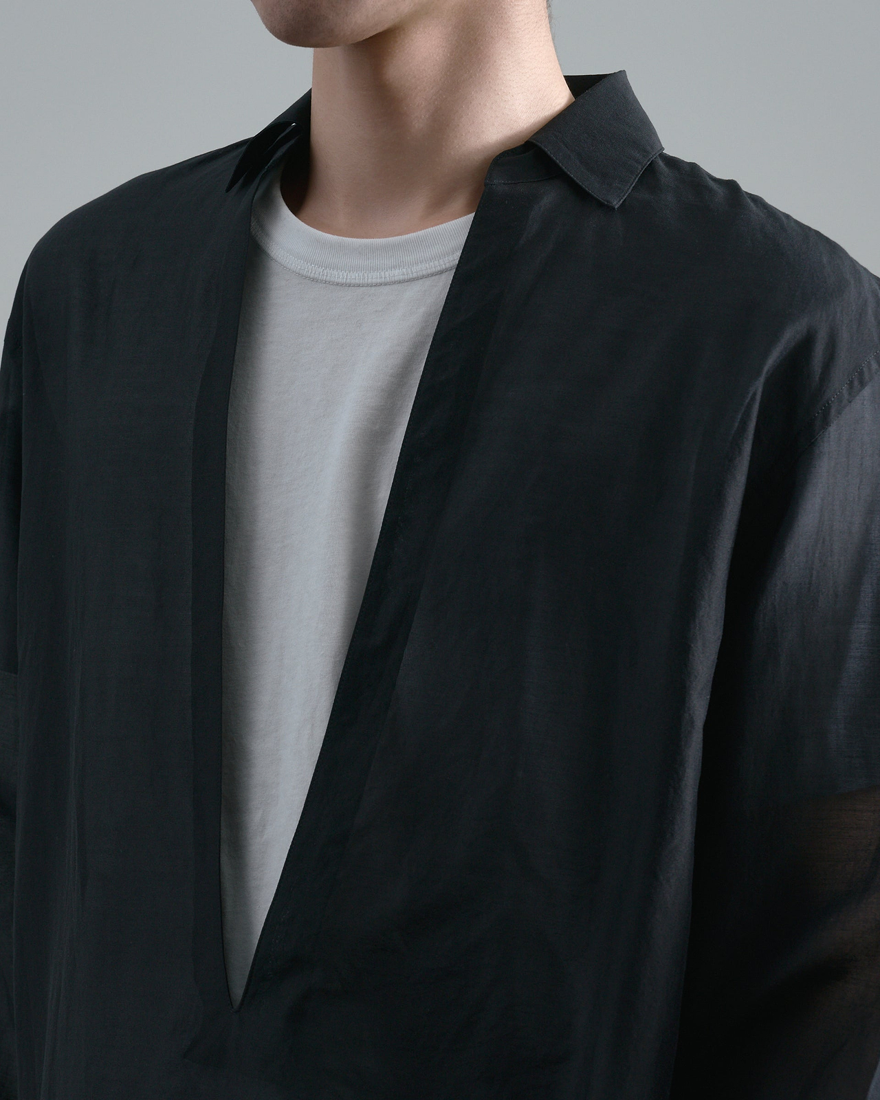 【26SS】ディープVネックコットンシルクシャツ