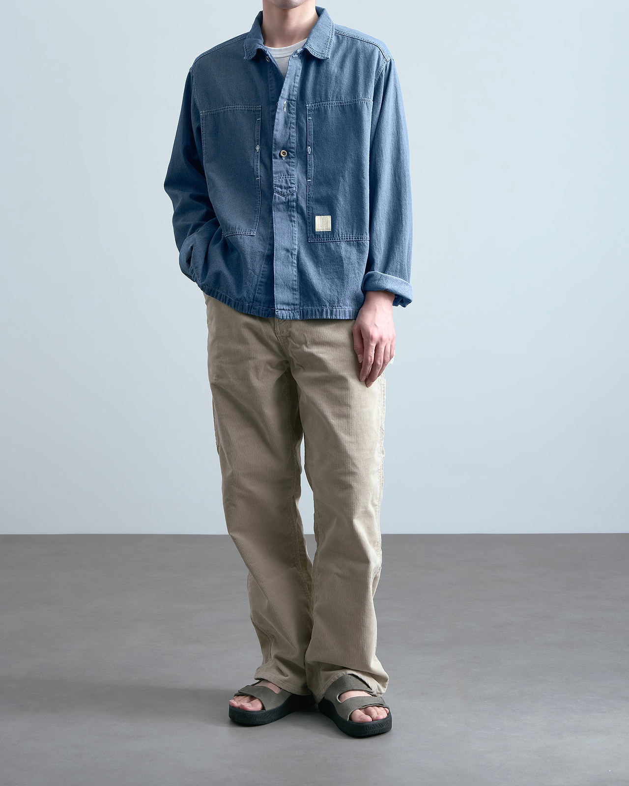 着用サイズ3／身長177cm（スタッフスナップ）