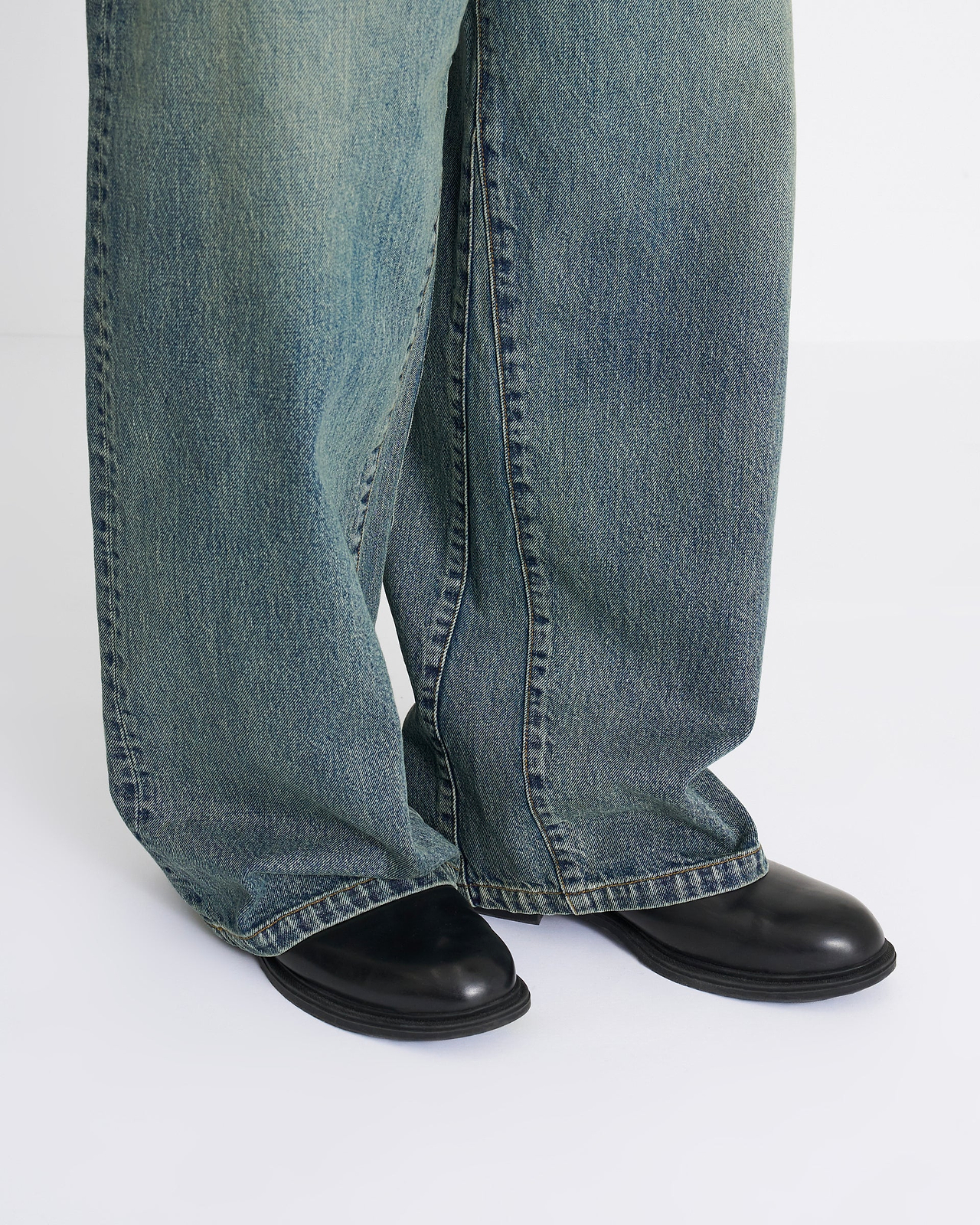 【26SS】マッドパイプデニムパンツ
