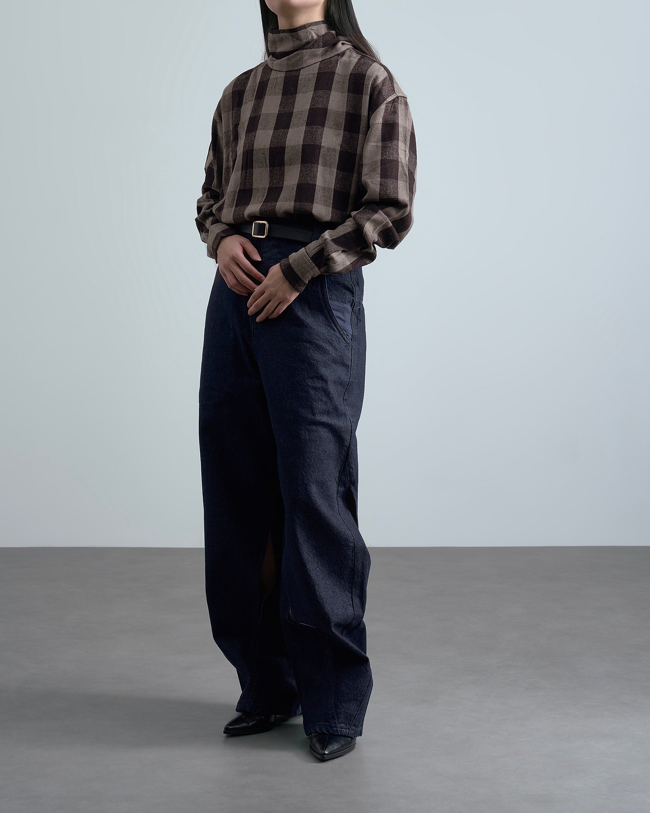 着用サイズ36／身長165cm（スタッフスナップ）