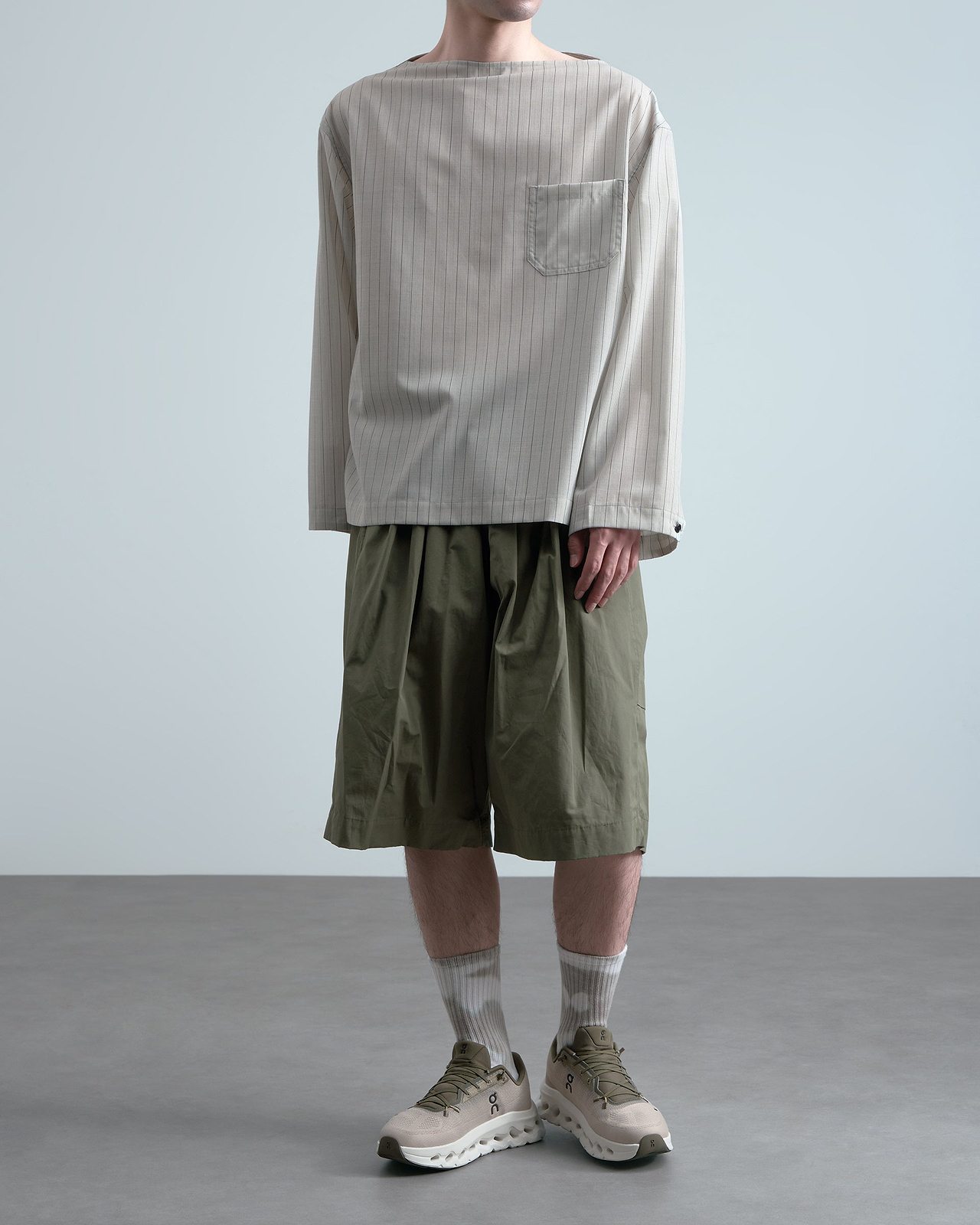 着用サイズ4／身長177cm（スタッフスナップ）