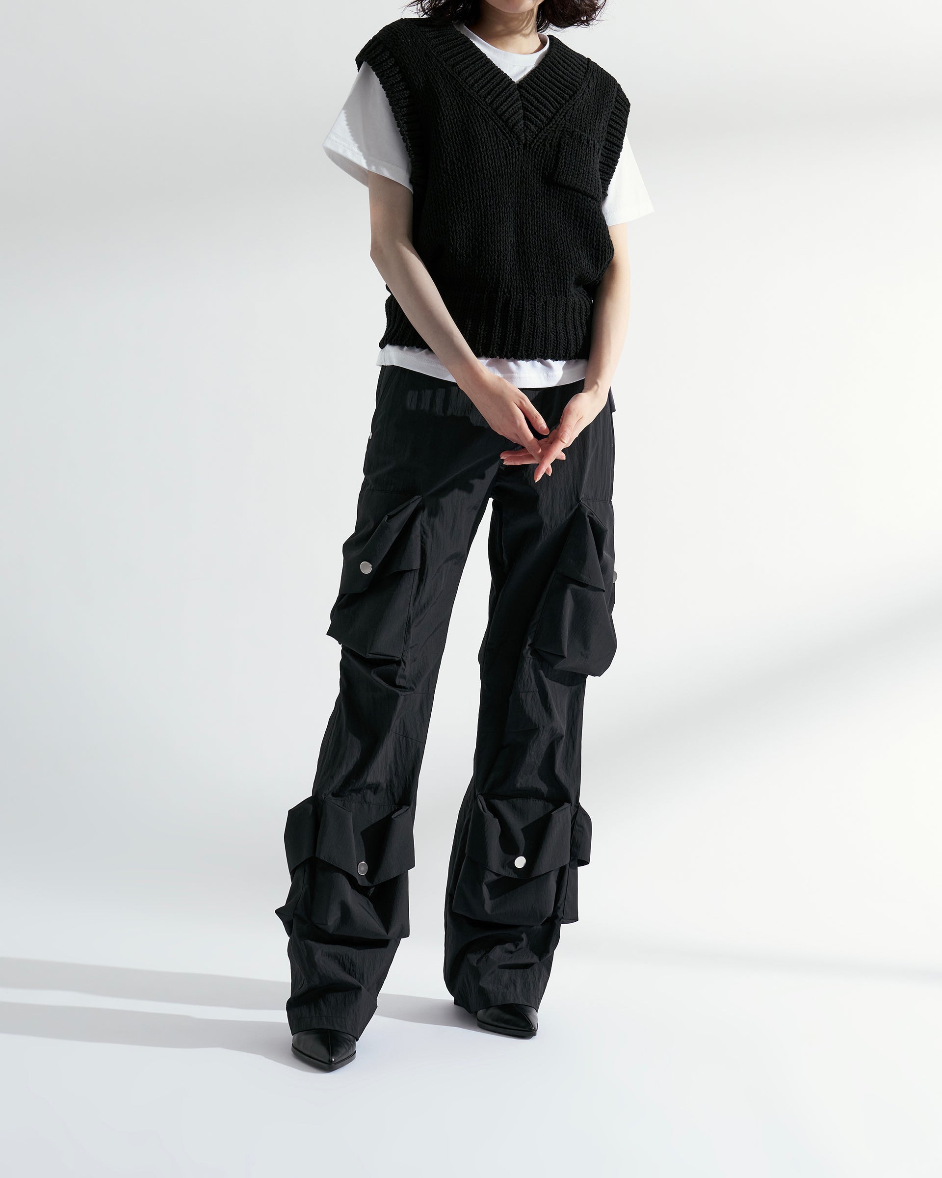OUAT★CHANNEL TROUSERS★カーゴパンツ★ナイロンパンツ★デニム OUAT】チャネルトラウザー ブラック | 日本製 ナイロンパンツ | F