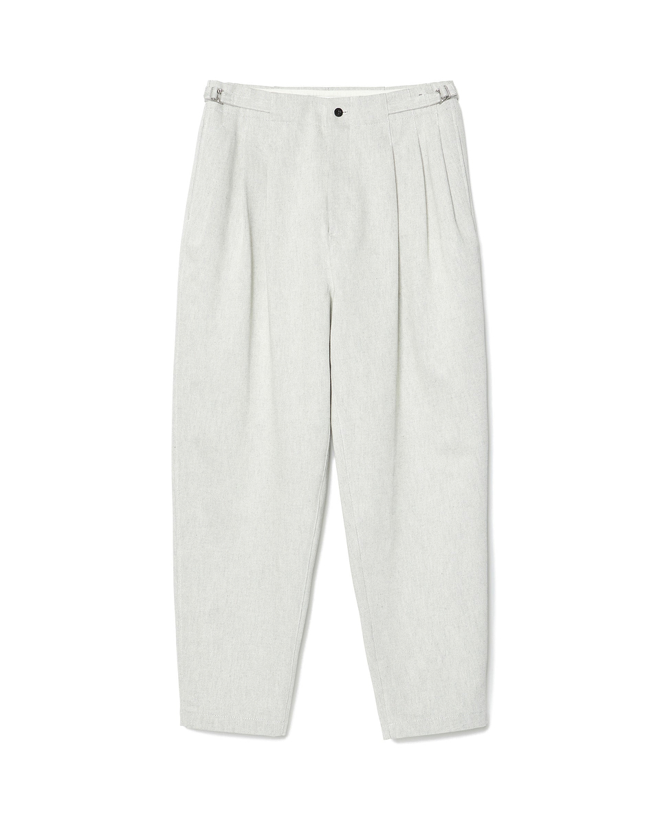【23AW】３タックテーパードパンツ