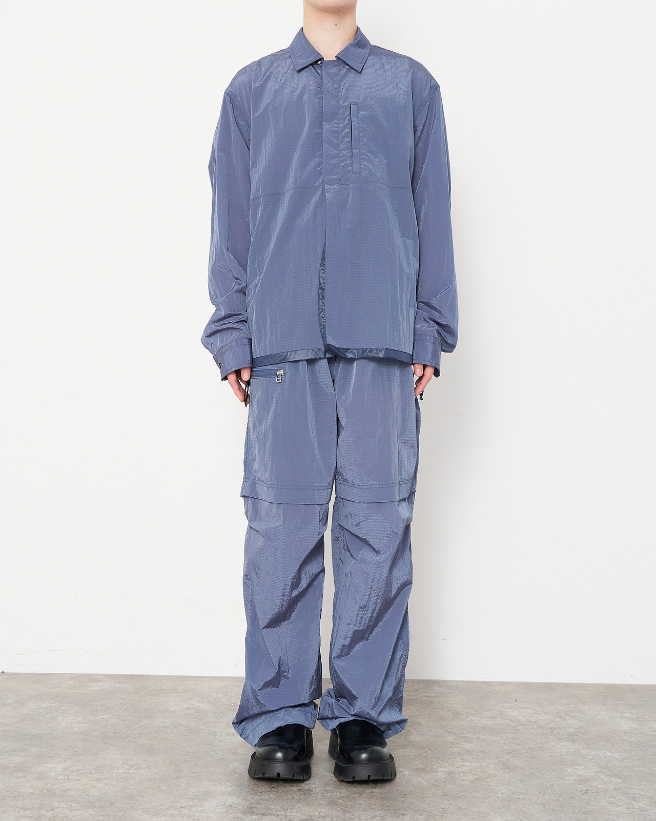 着用サイズ2／身長176cm
