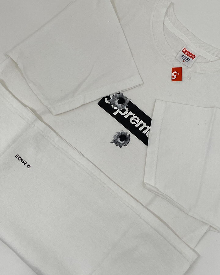 【TORUS】Supreme 渋谷オープン記念 BOX LOGO Tシャツ（サイズ表記なし）