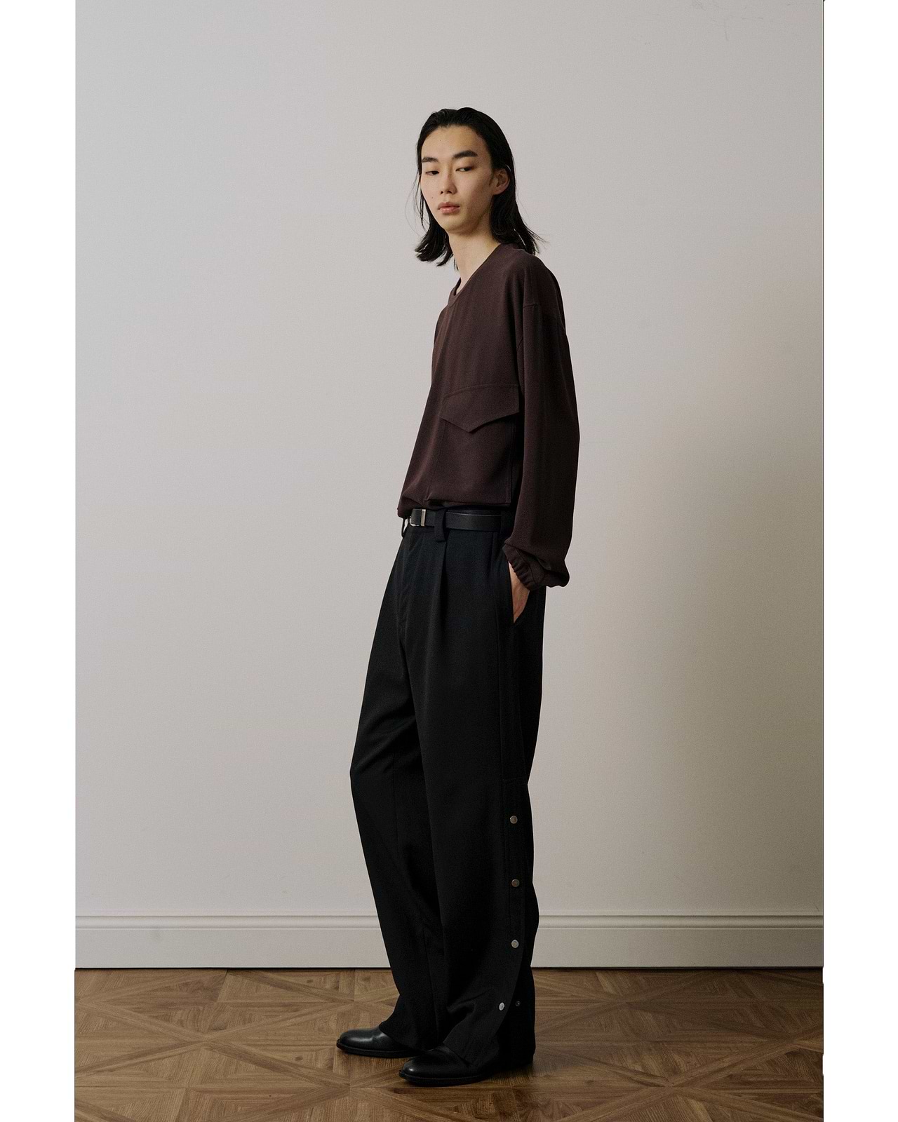 【25AW】ボタンスリットPNT