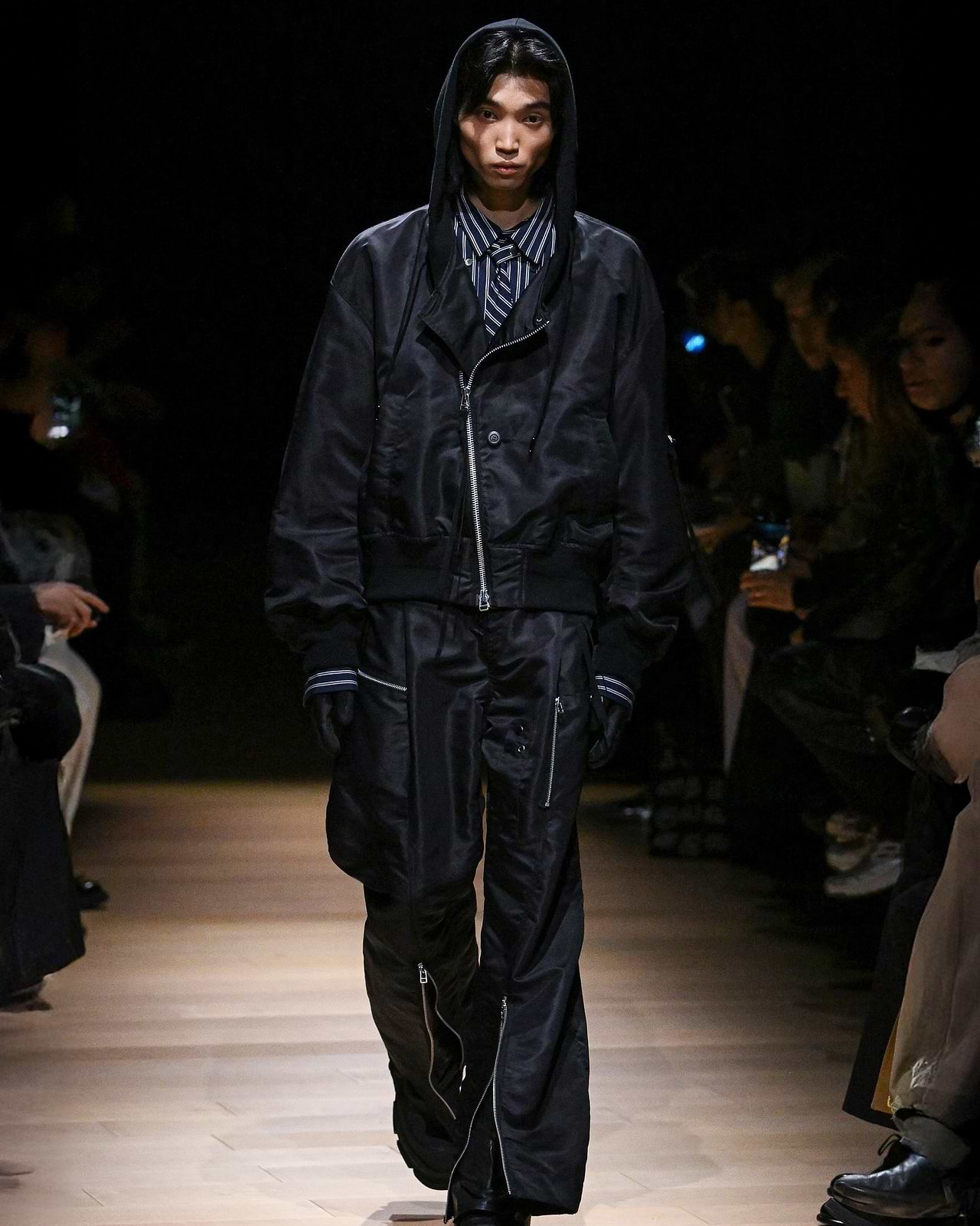 【25AW】ノッチドラペルフードMA-1