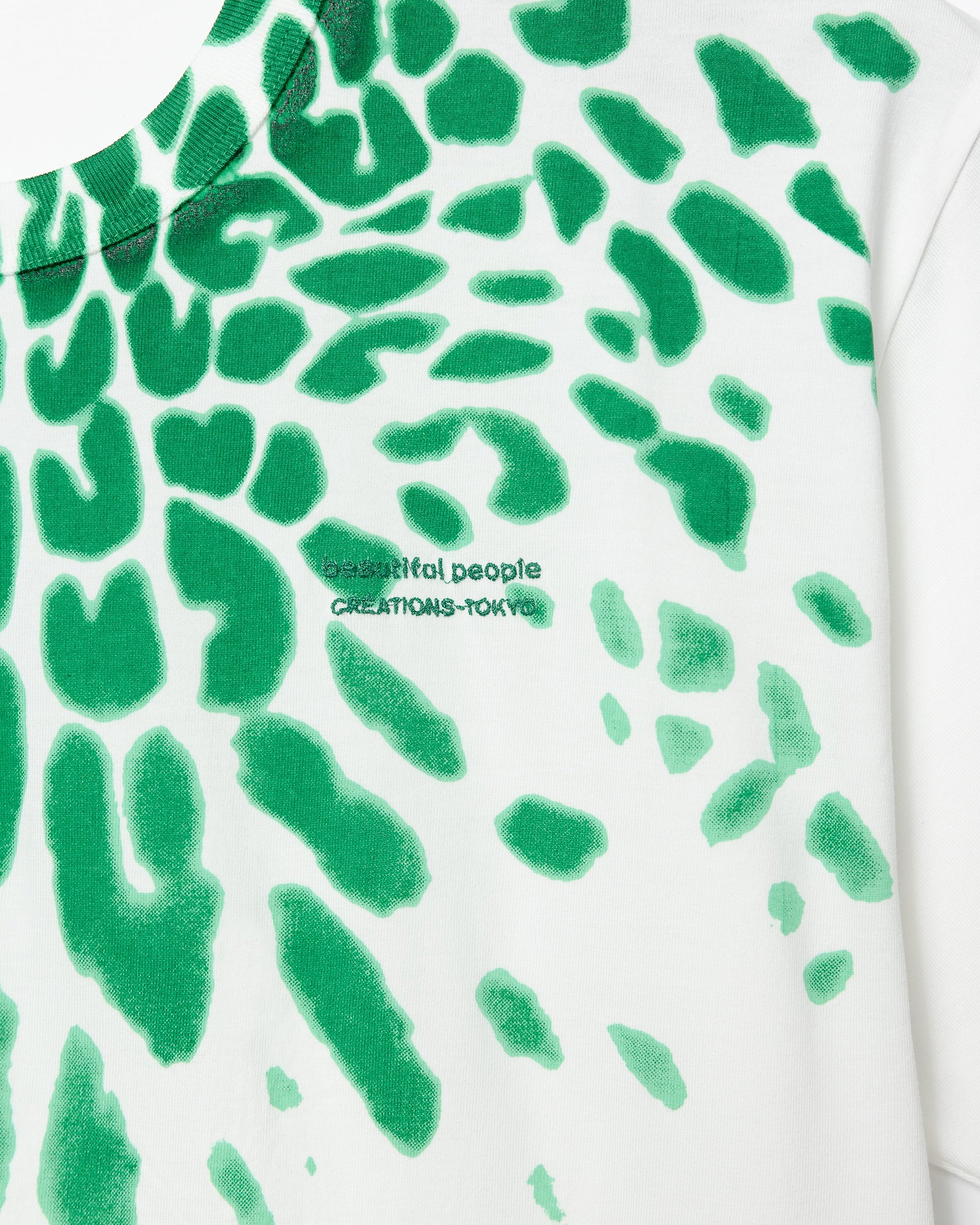 ビオギザコットンフラワープリントTシャツ
