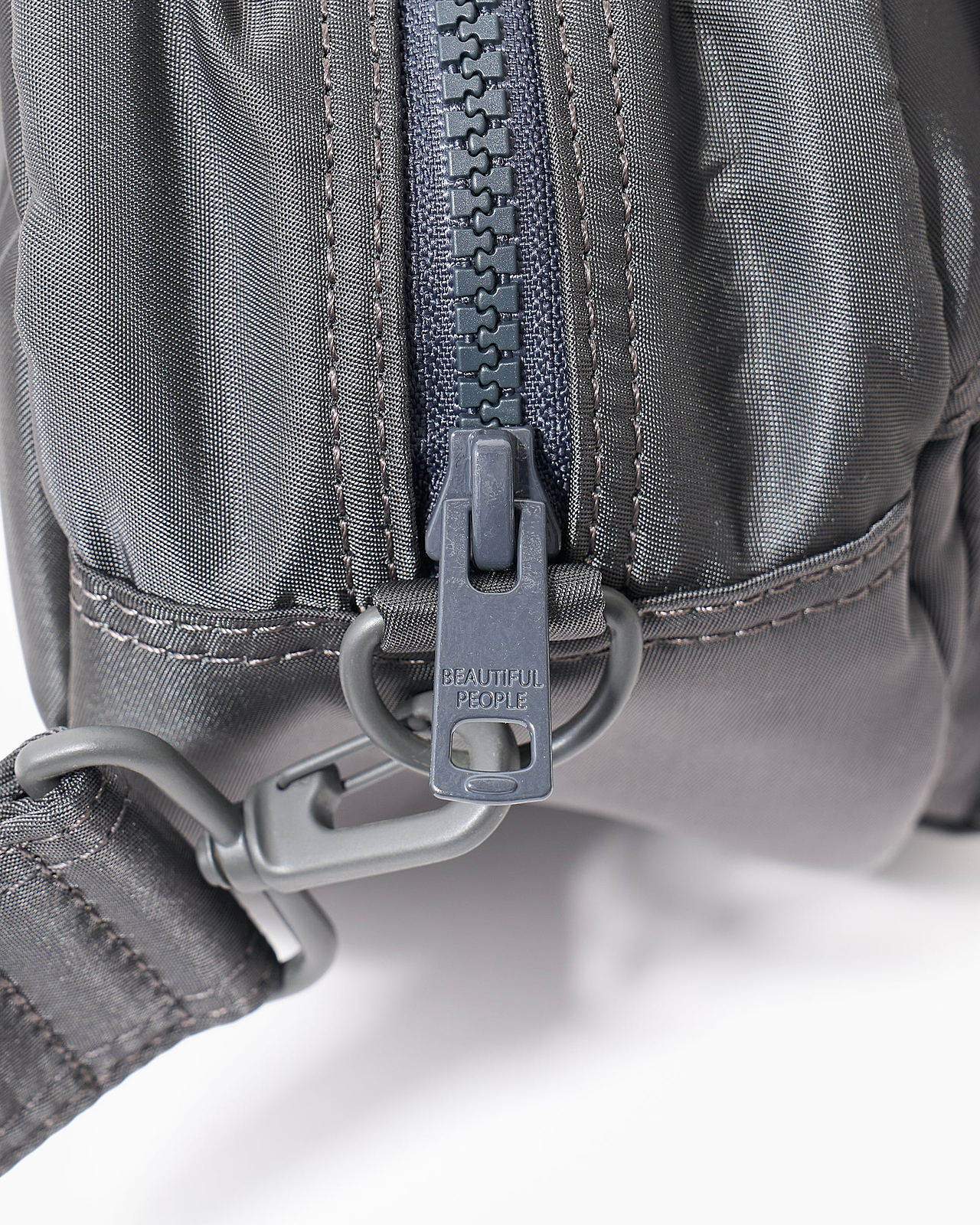 POTRxbp ショルダーバッグインナイロンツイル
