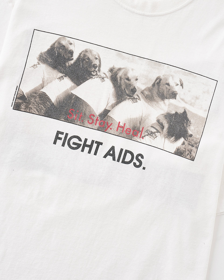 【What’z up 原宿】1990s TOMMY HILFIGER "FIGHT AIDS photo by Bruce Weber" Tシャツ（サイズ表記なし）