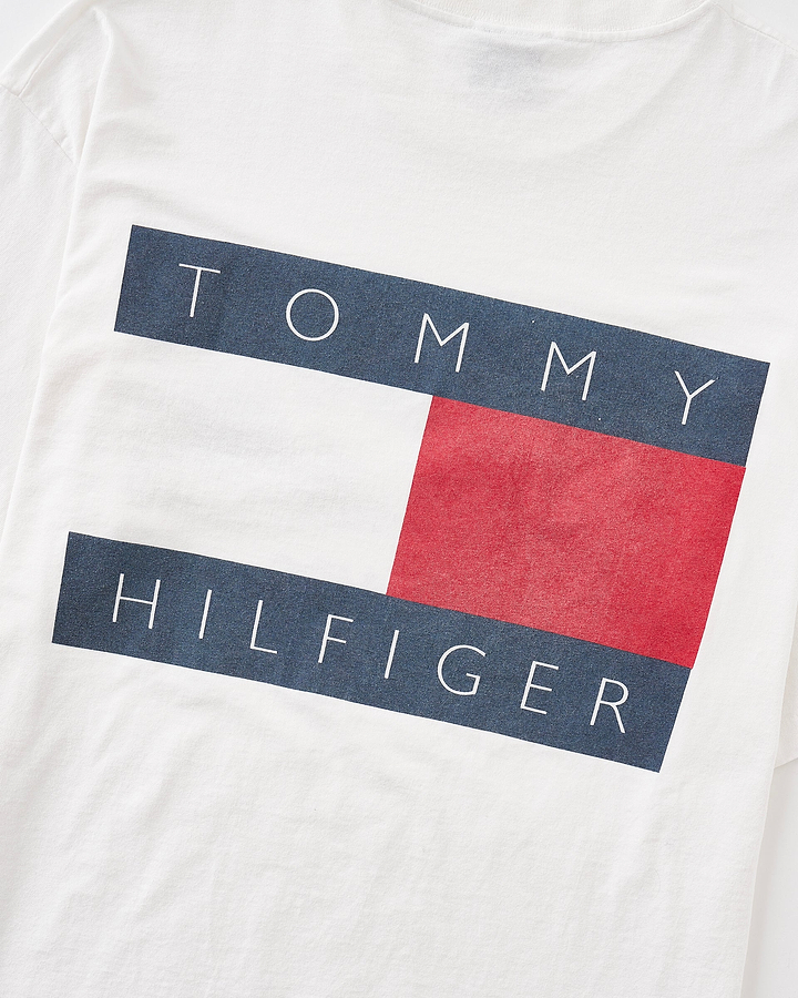 【What’z up 原宿】1990s TOMMY HILFIGER "FIGHT AIDS photo by Bruce Weber" Tシャツ（サイズ表記なし）