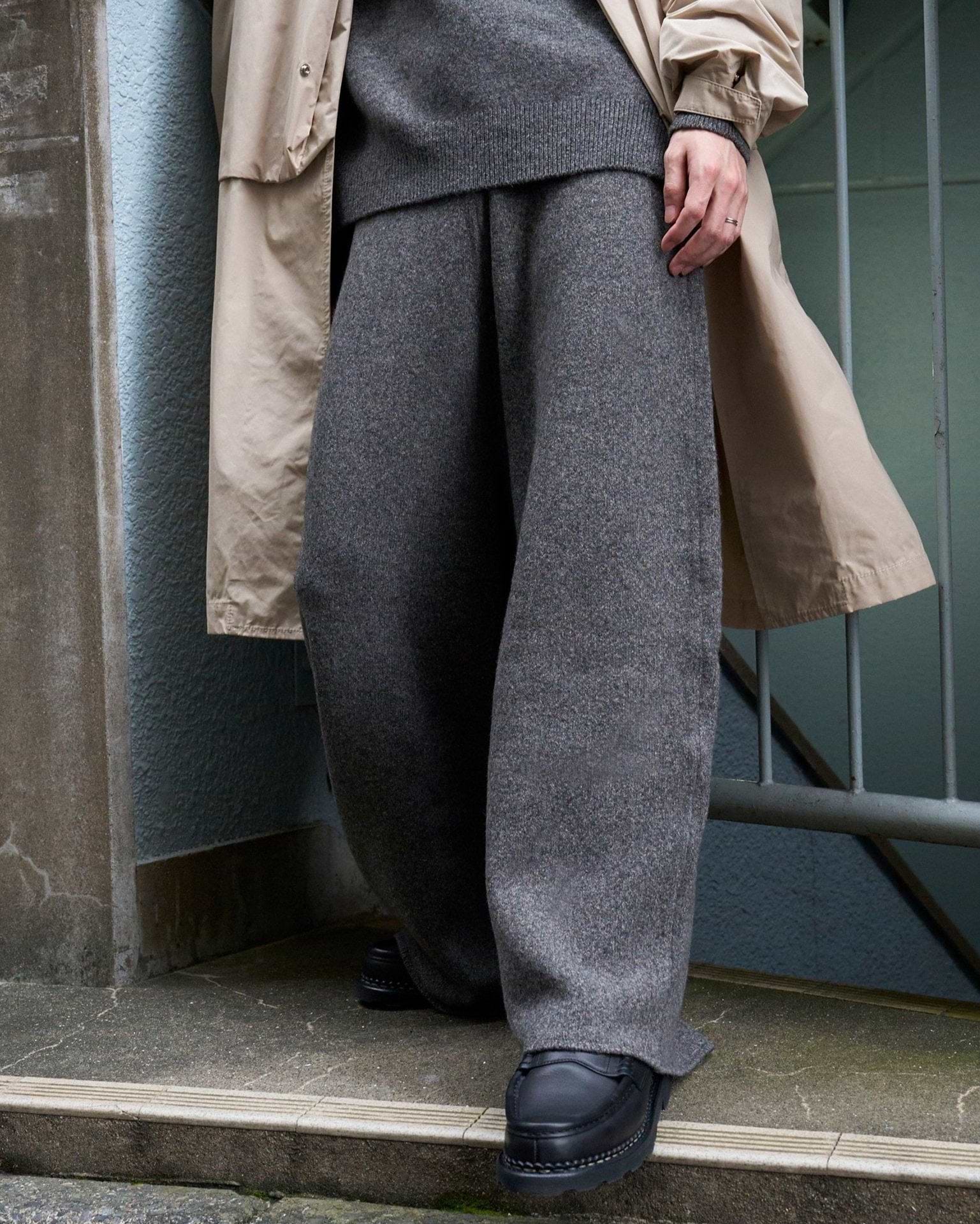 NULLUS 24aw WIDE LEG PANTS スウェットパンツ　サイズ3 NULLUS 24aw WIDE LEG PANTS スウェットパンツ サイズ3 コットンワイド