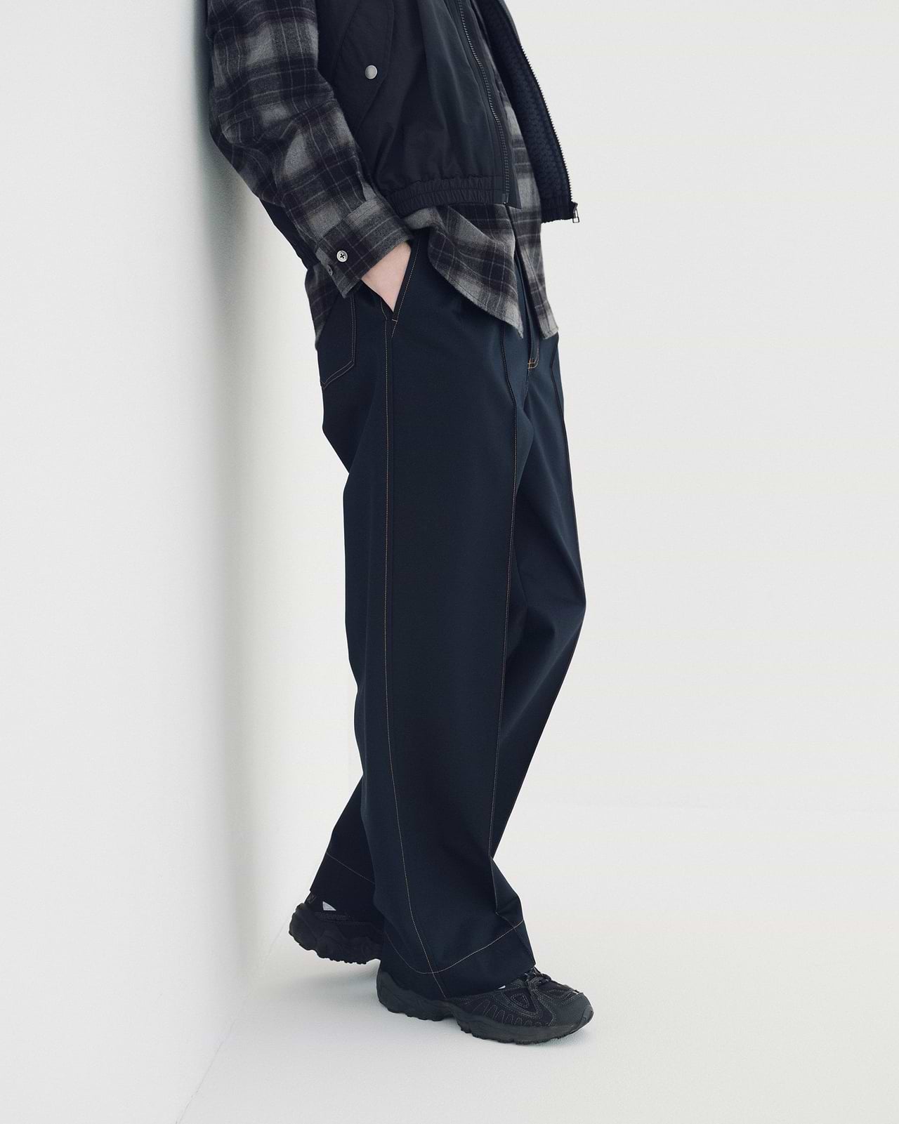 【25AW】カラーステッチトラウザーズ