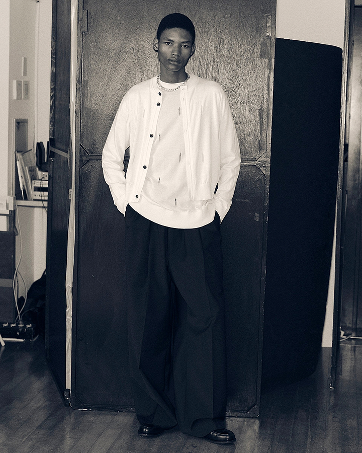 【25SS】ダメージホールニットプルオーバー