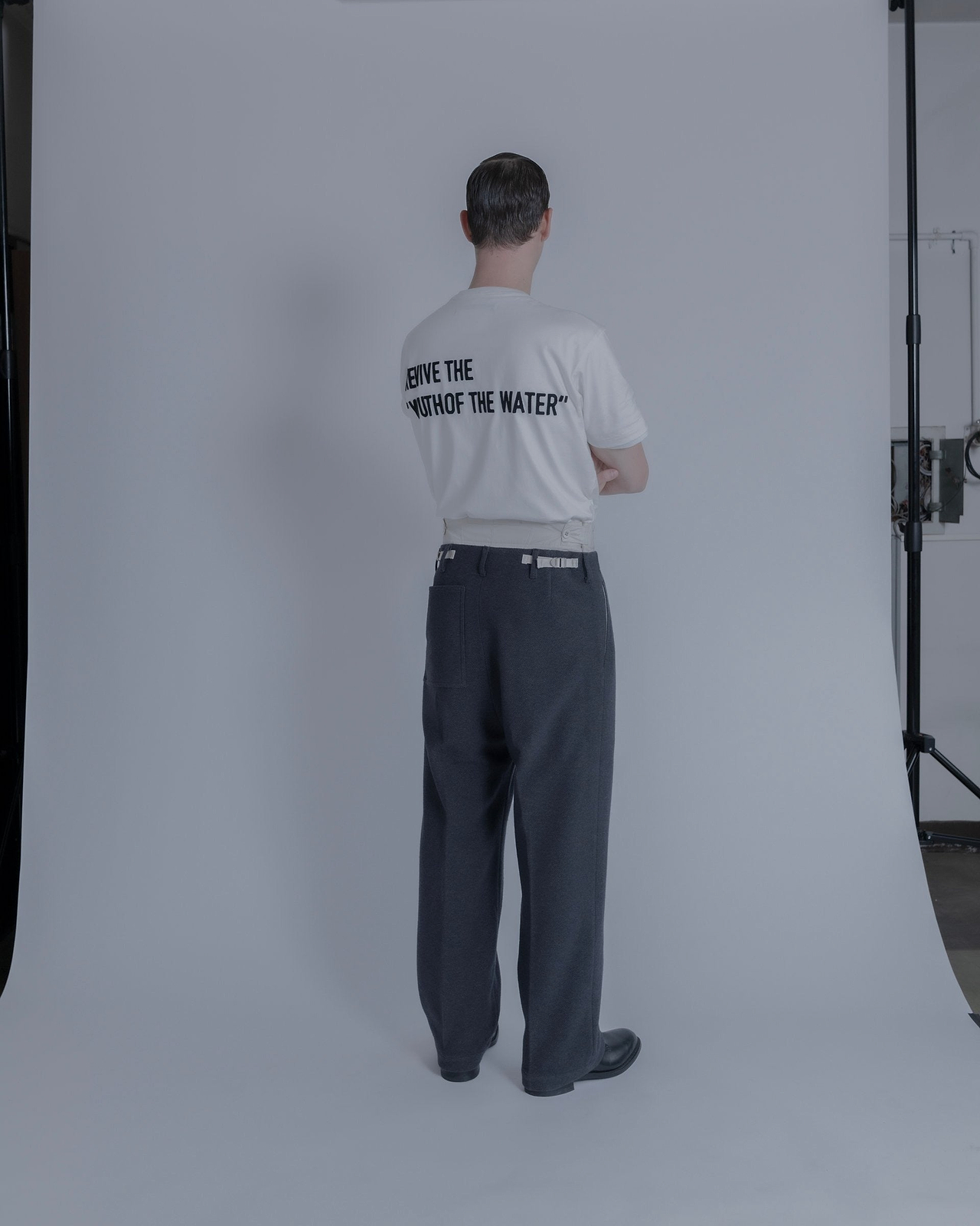 ロゴTシャツ